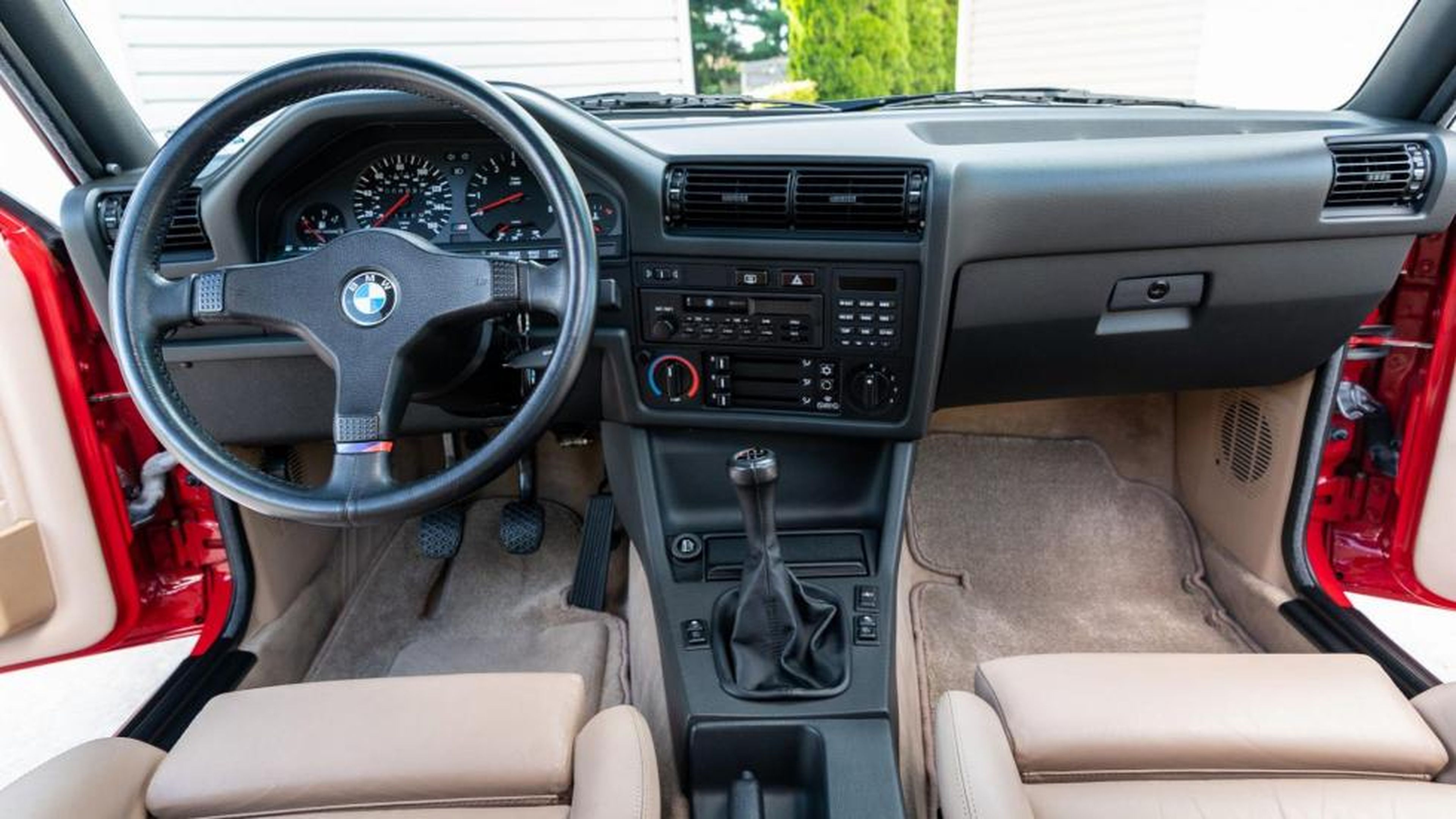 Interior del BMW Serie 3 e30