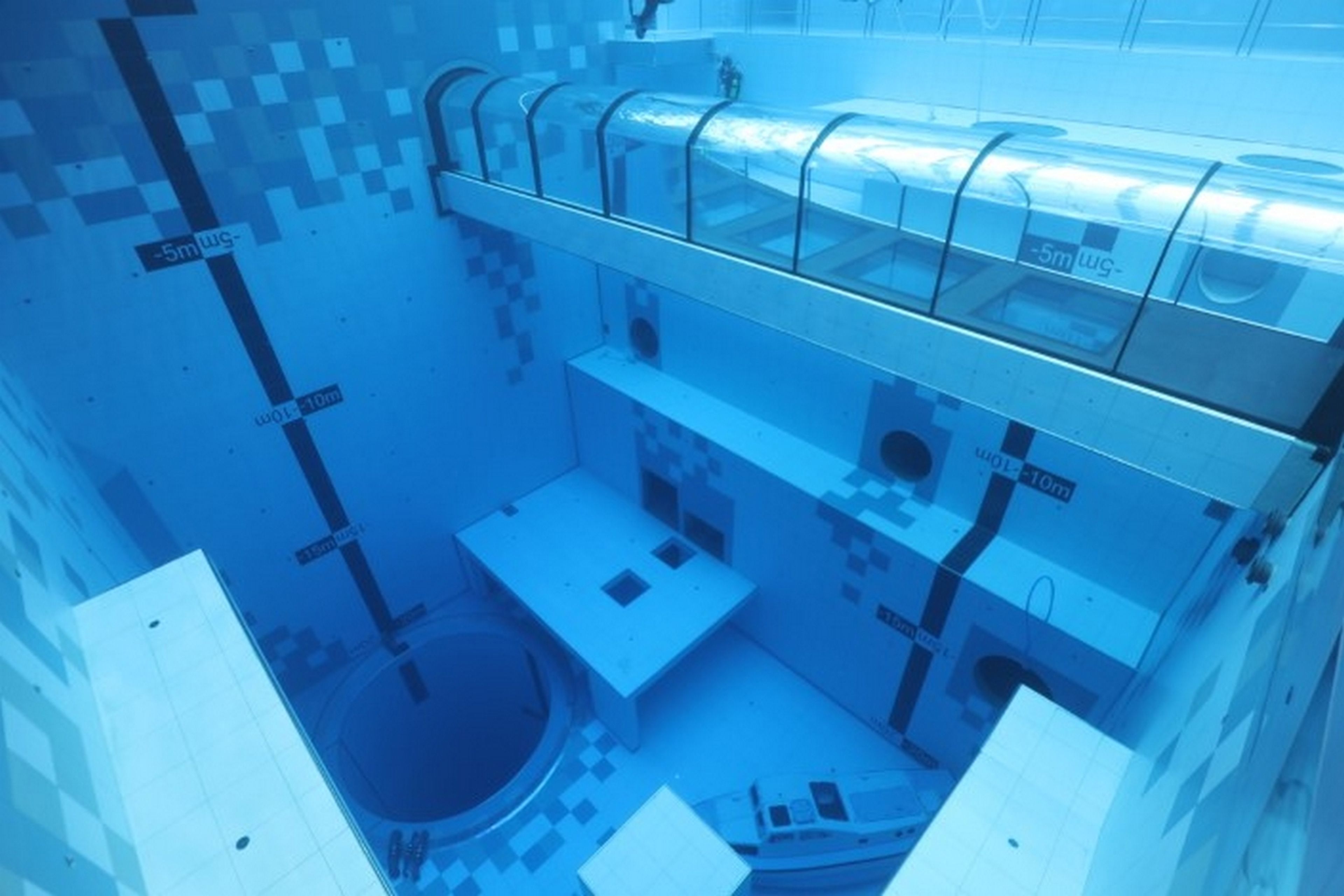 Deepspot, la piscina más profunda del mundo
