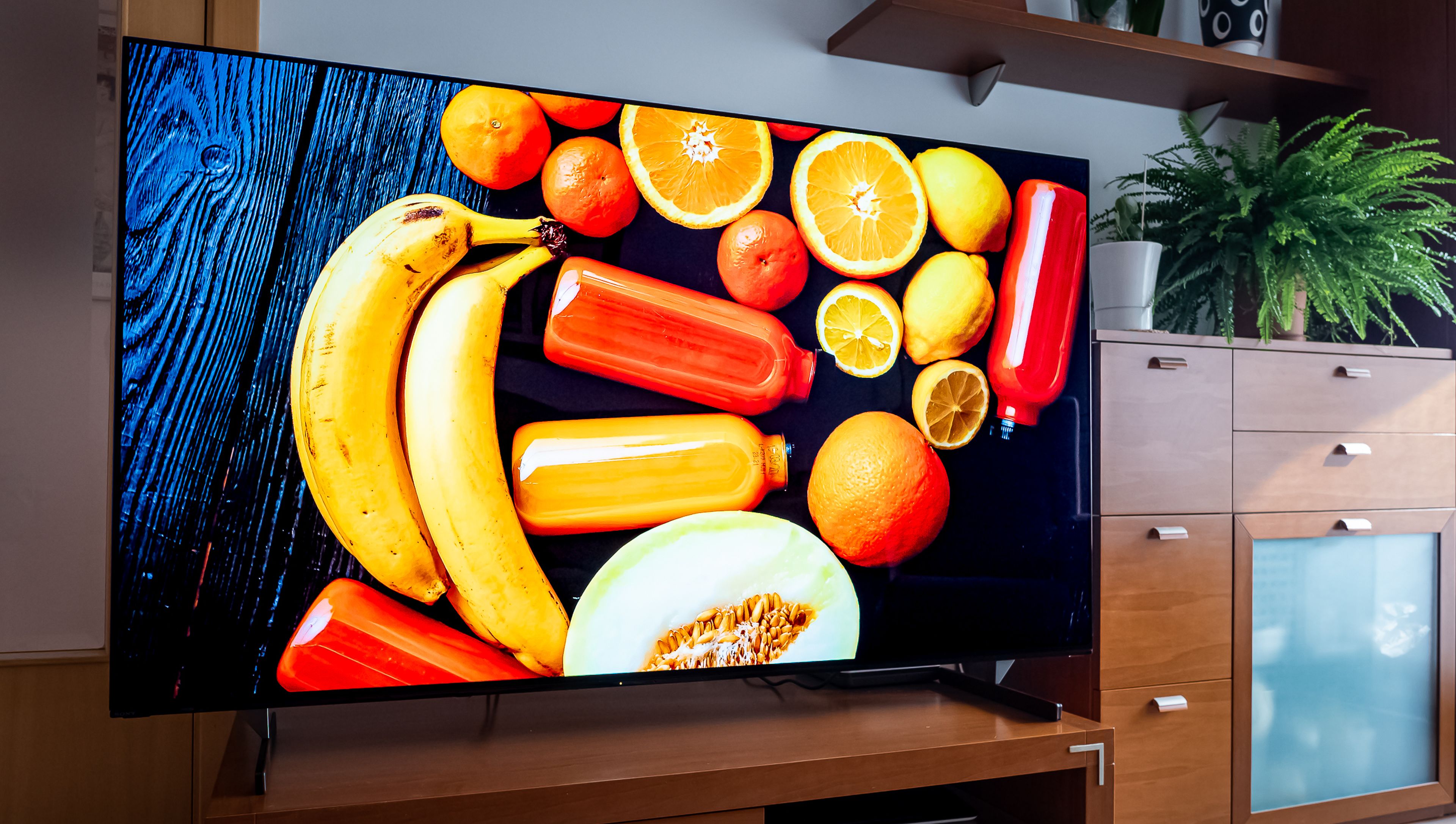 Disfruta de este Smart TV 4K de Sony de 65 pulgadas, con panel