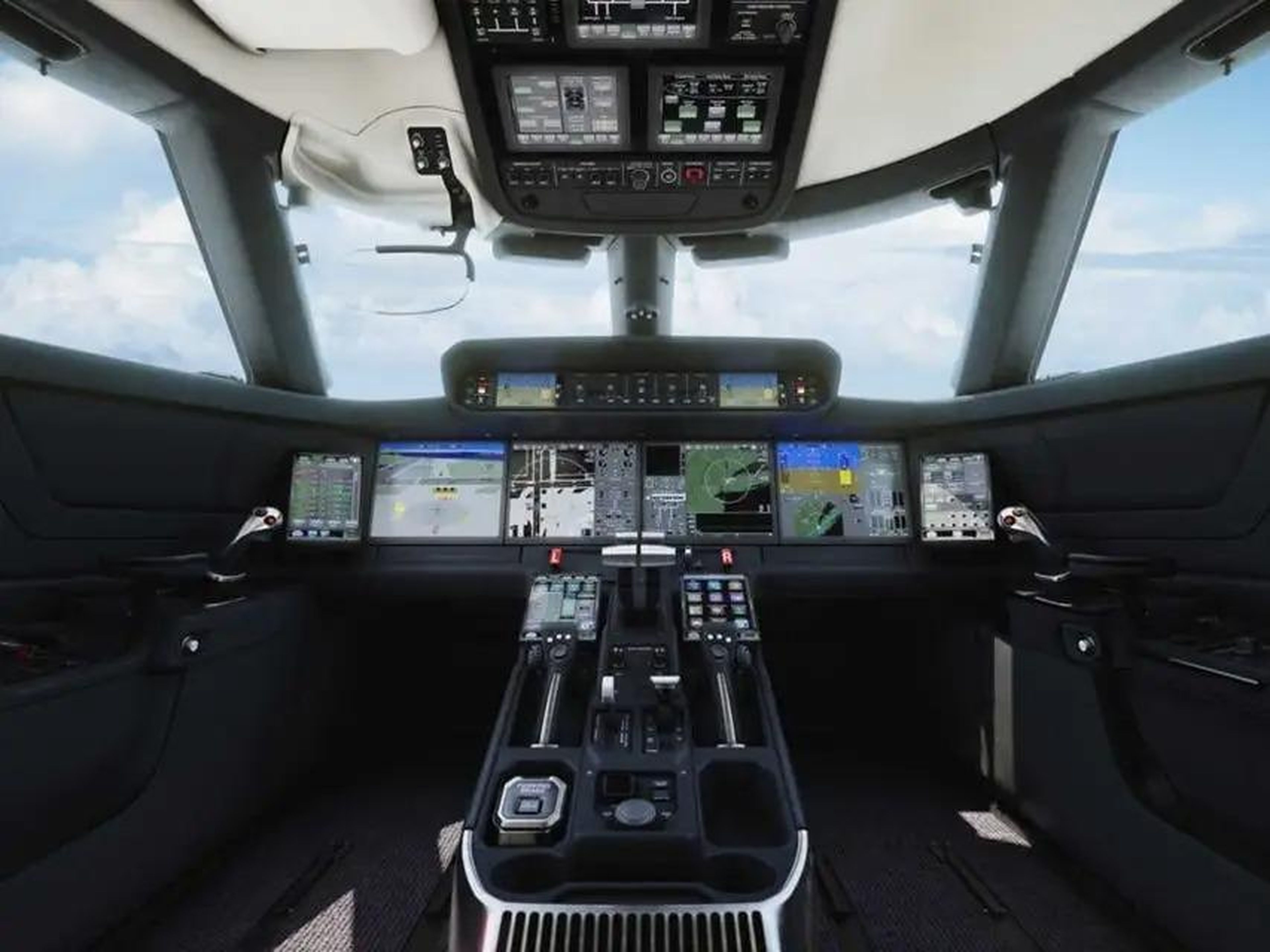 Cabina de avión con pantalla táctil