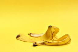 La cáscara del plátano tiene impresionantes usos y propiedades, ¡no la tires!