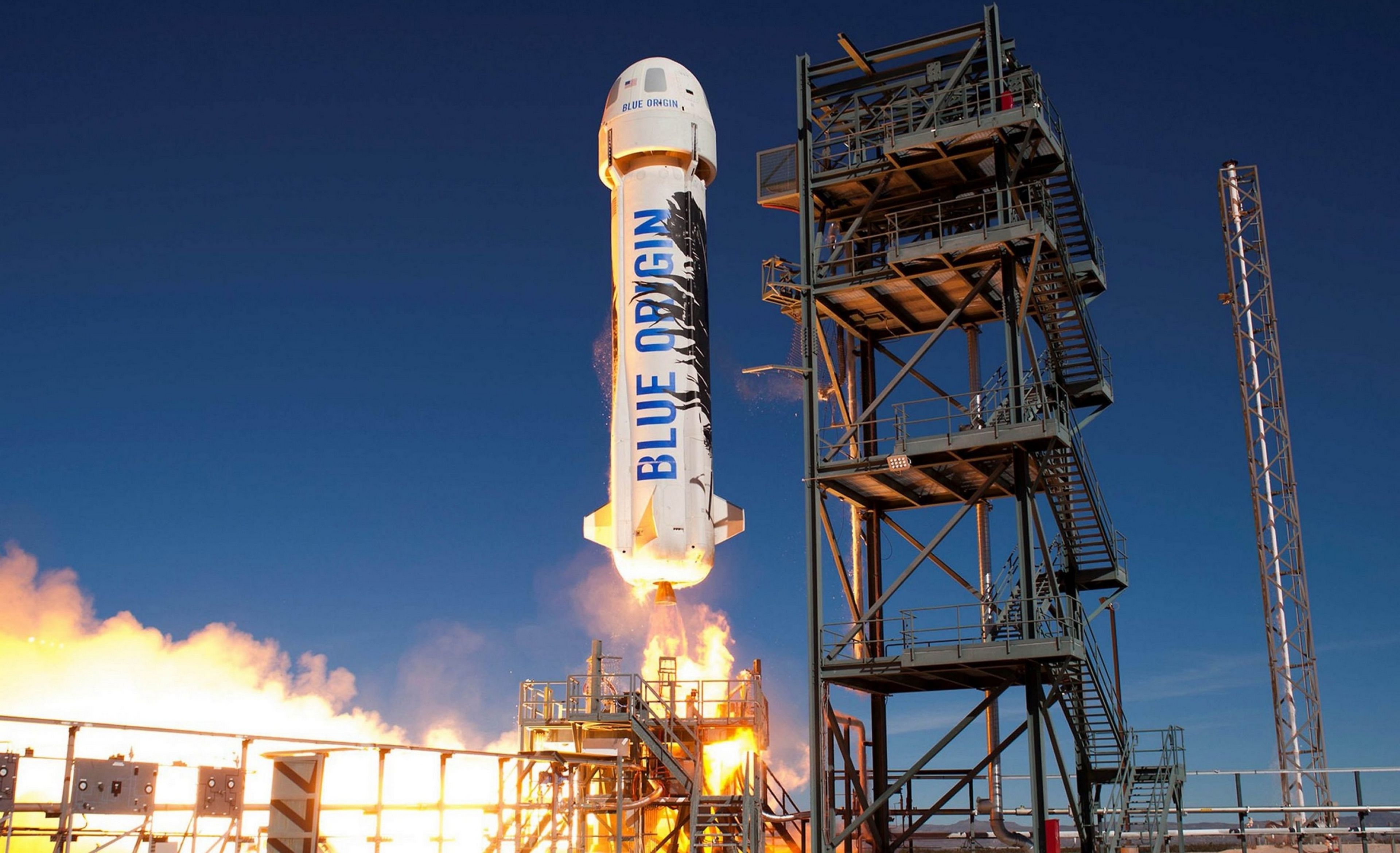 El cohete del fundador de Amazon transportará 6 pasajeros al espacio en julio, y hay una plaza libre para tí