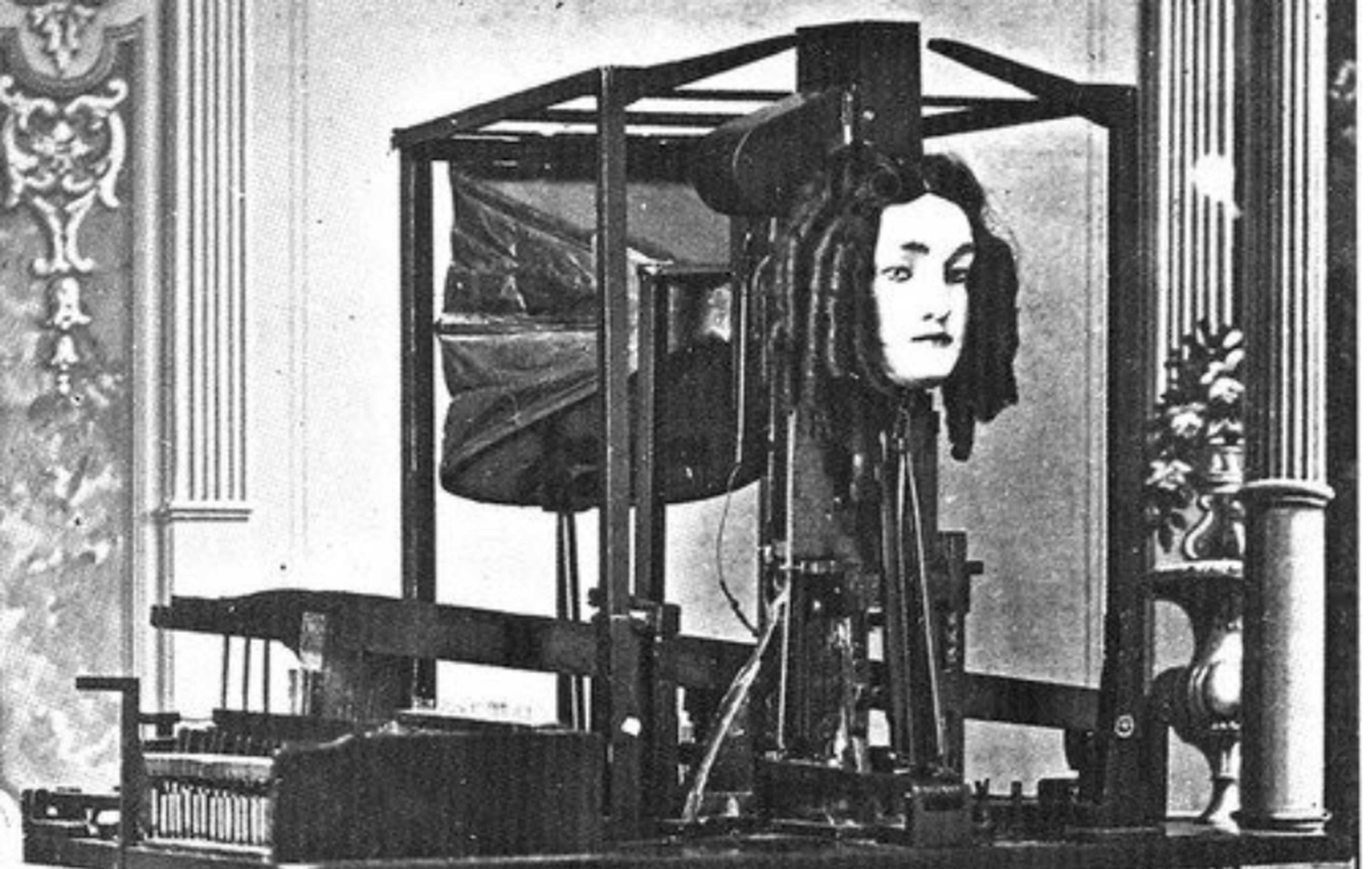 Euphonia, el primer robot parlante, se presentó en 1845