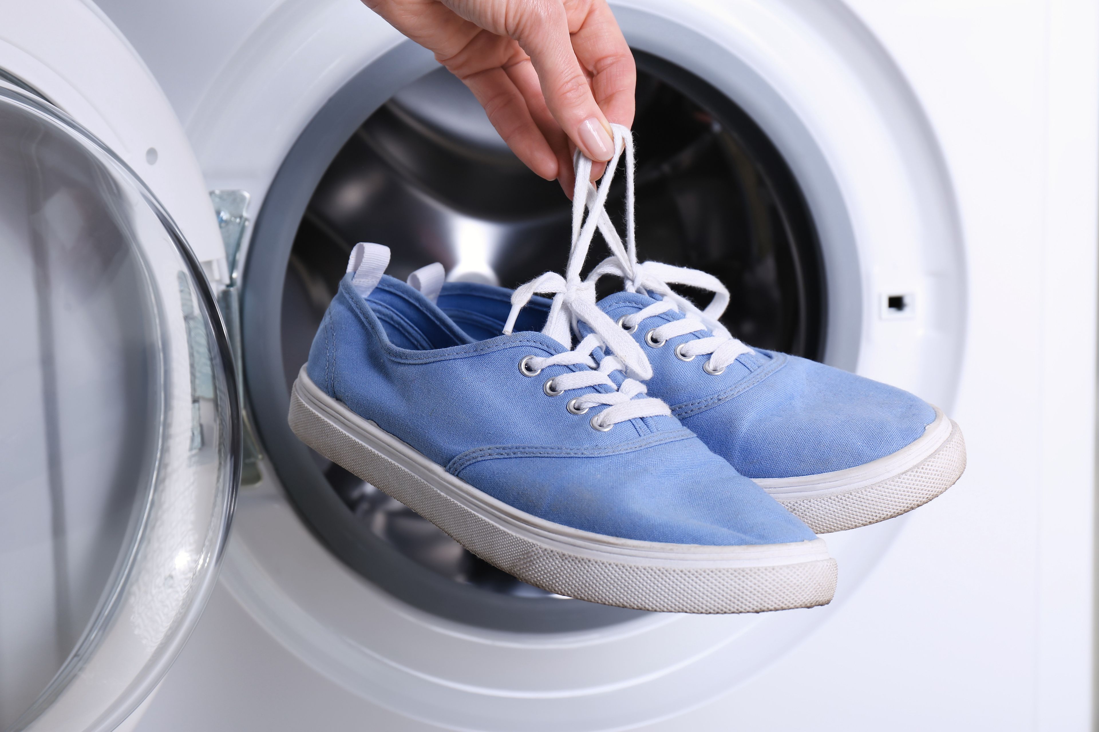 Lavar zapatillas en la lavadora