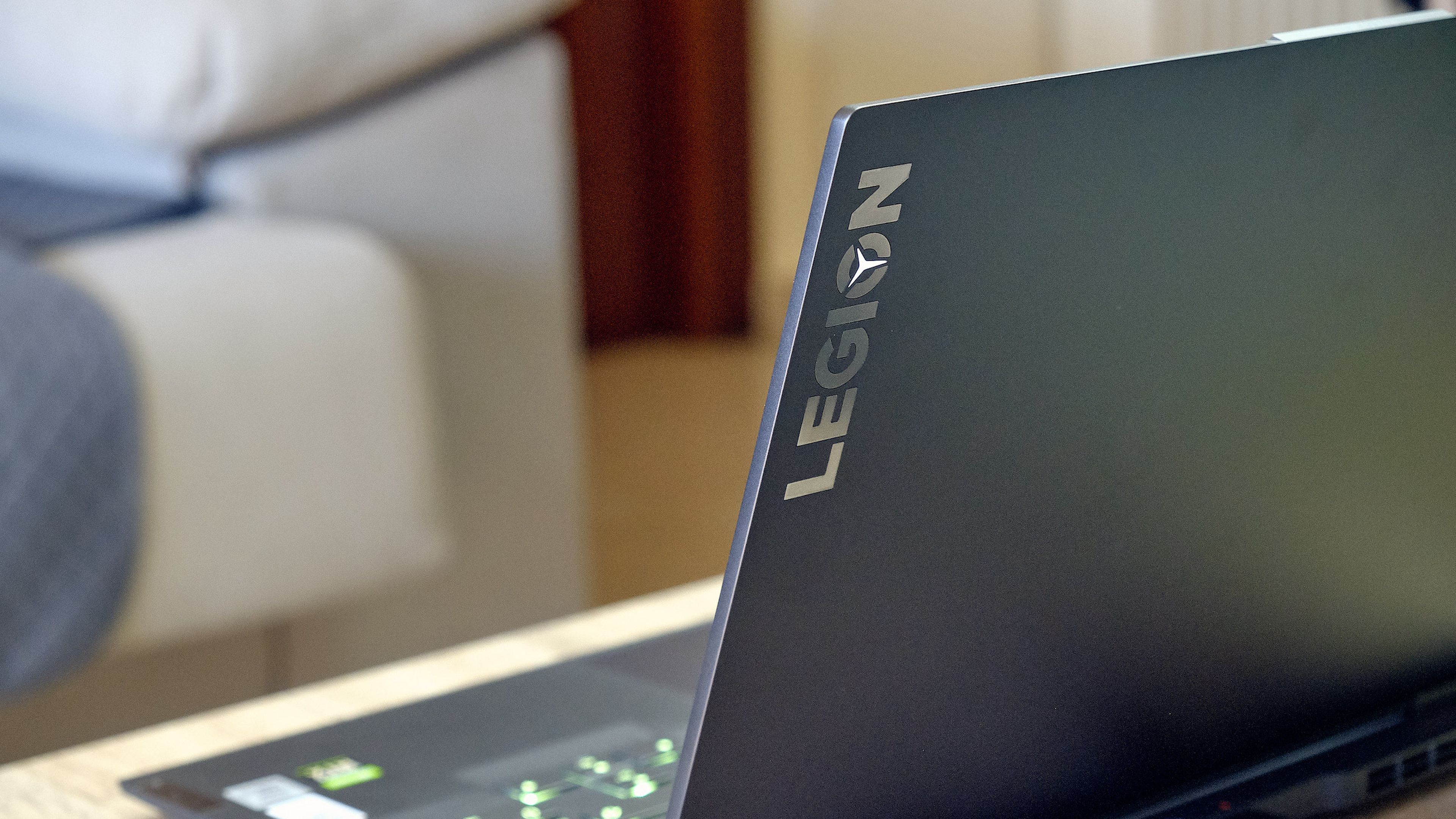 Analisis Lenovo Legion Slim 7i