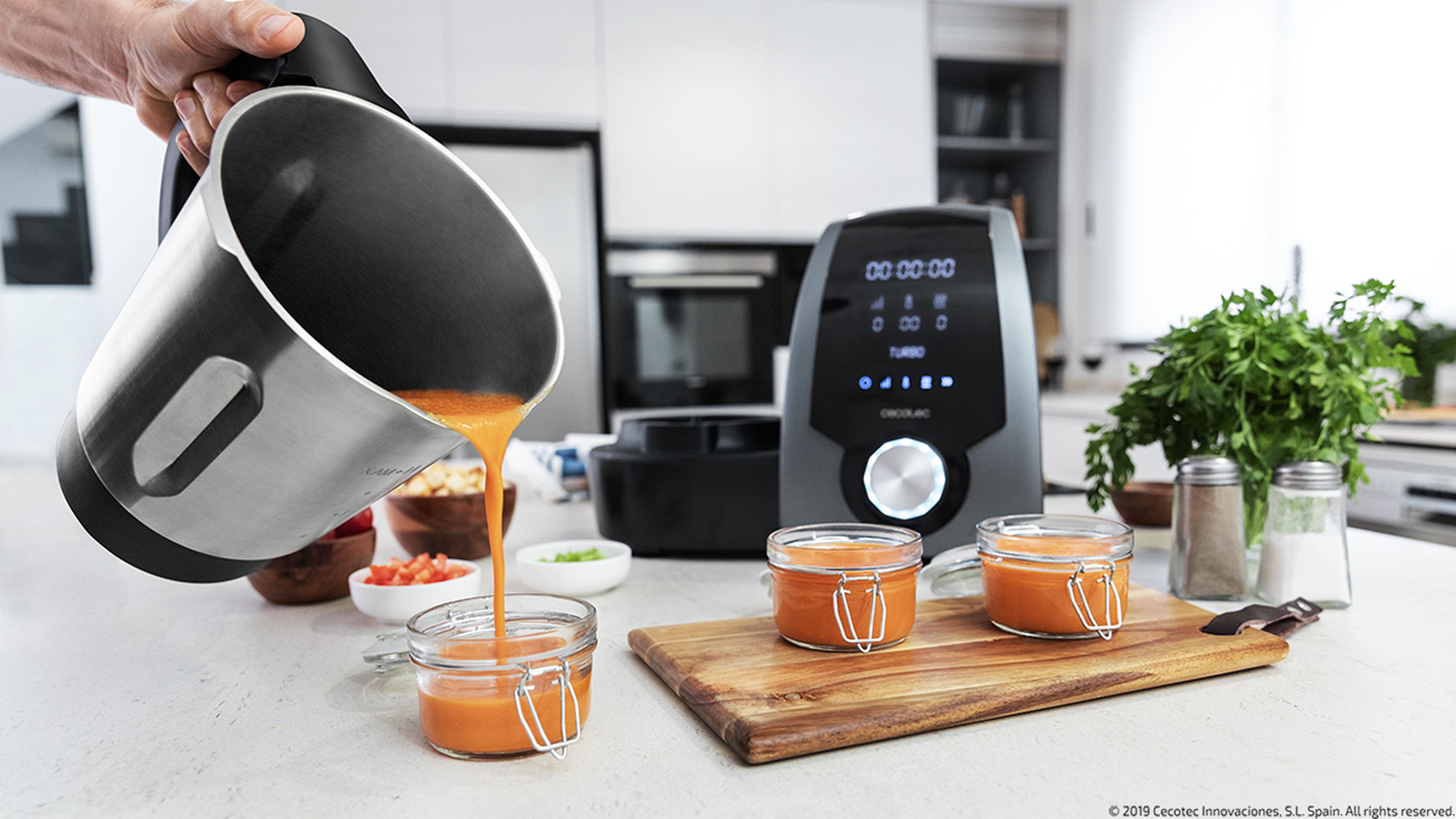 Robot de cocina de Cecotec Mambo a mitad de precio, menos de 300 euros