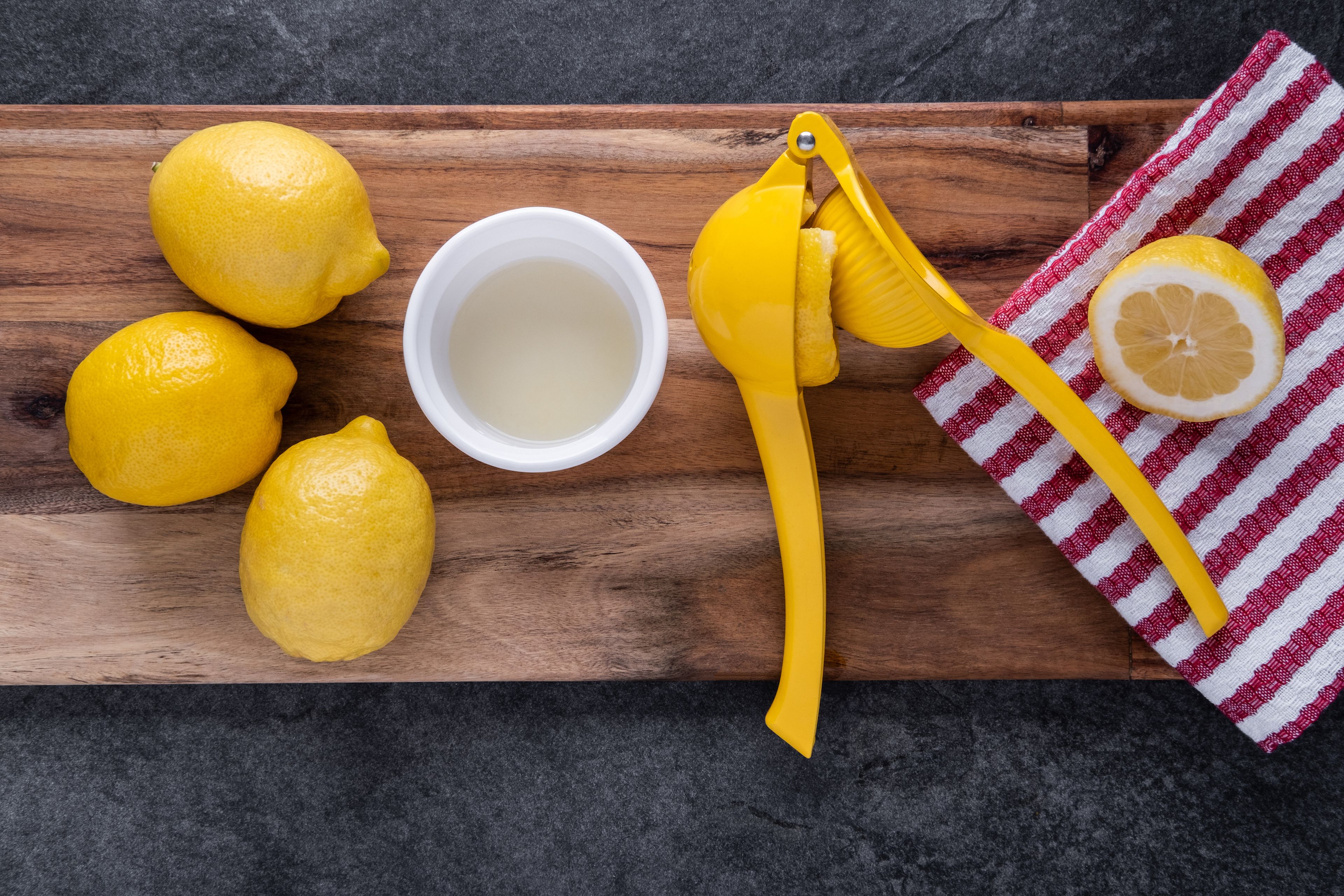 Exprimidor manual limón