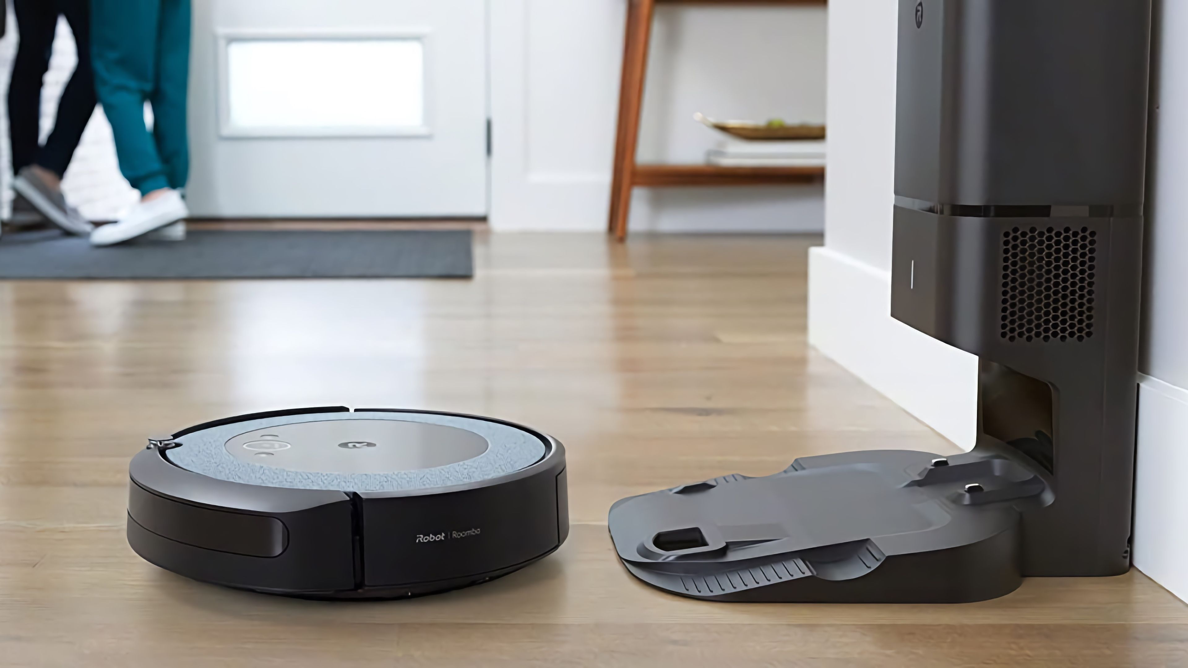 Robot aspirador iRobot Roomba i3552 al precio mínimo histórico por solo  379€
