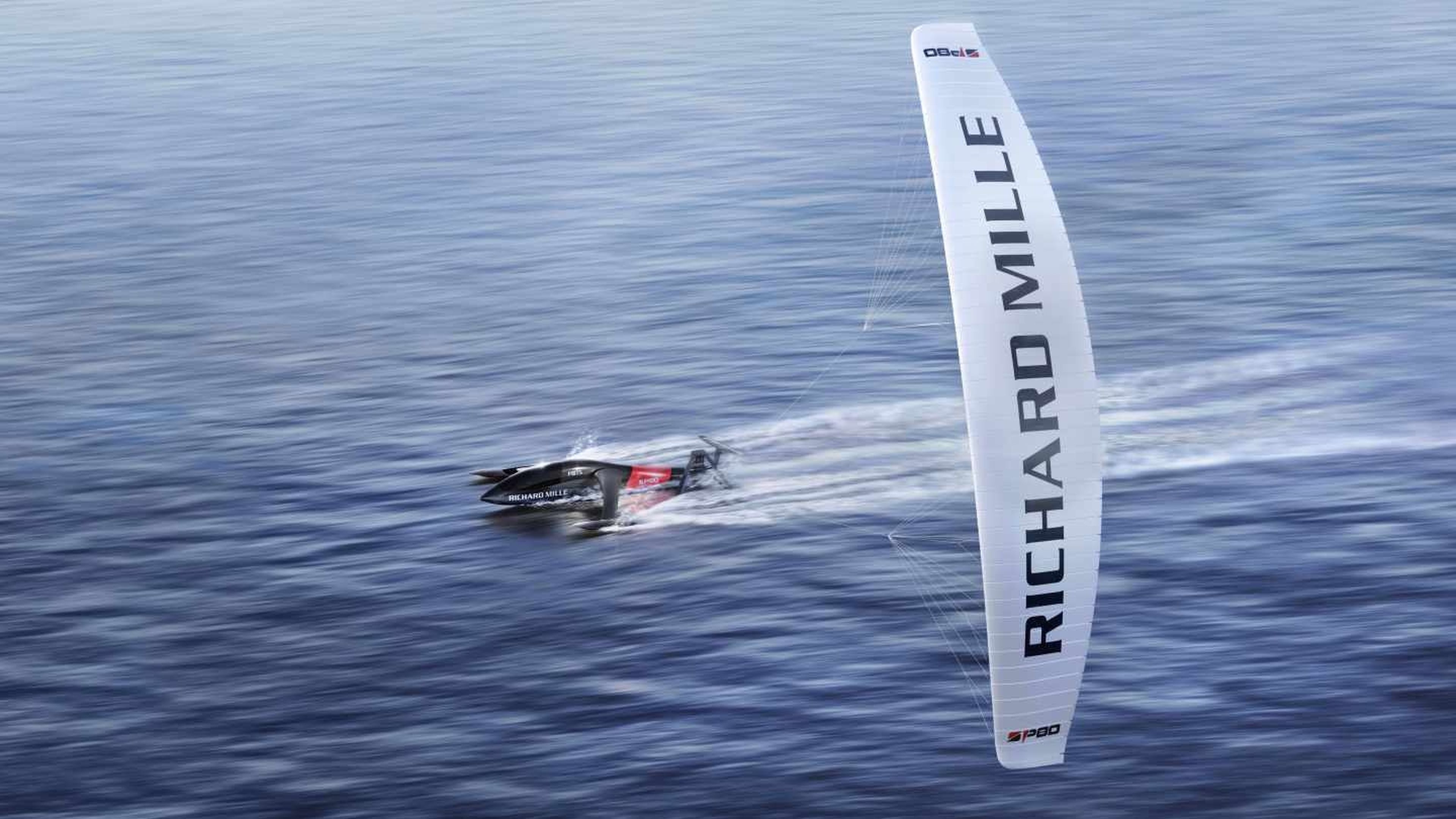 Este bólido marino quiere alcanzar el récord del mundo de velocidad sin motor: 150 Km/h