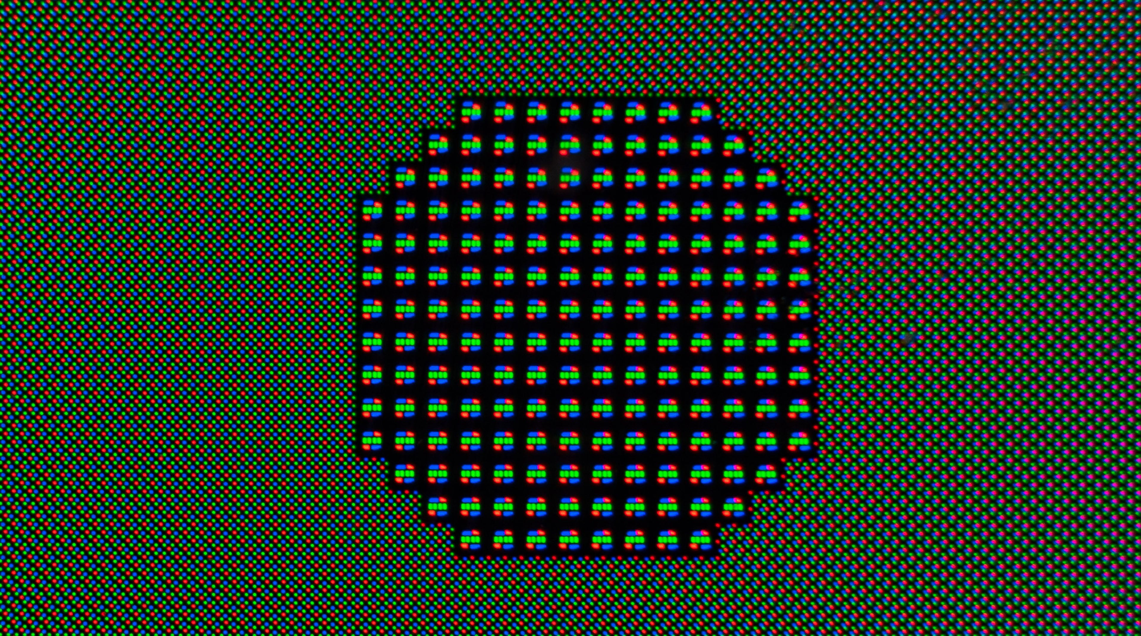Matriz de píxeles que cubre la cámara de la pantalla interna del Galaxy Z Fold 3.