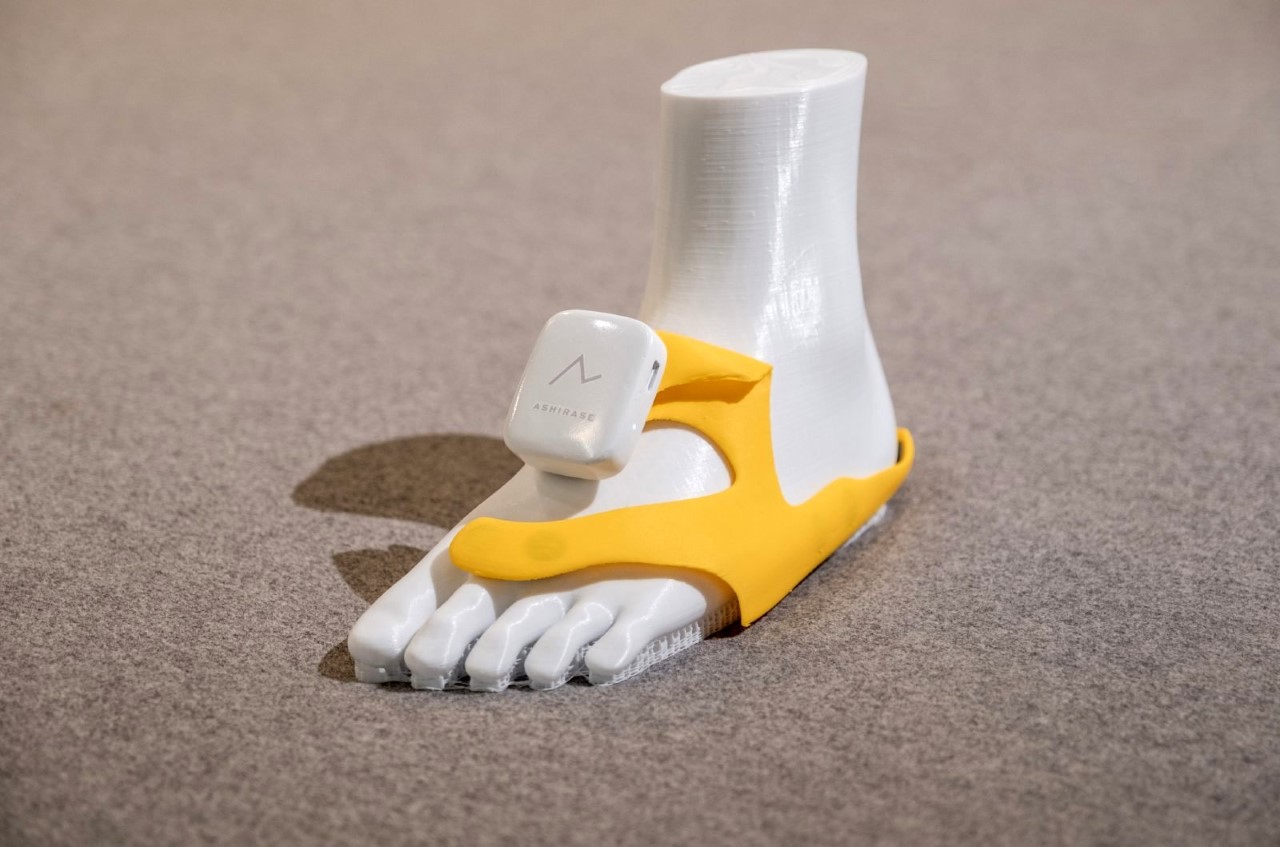 Este sensor háptico de Honda zapatos guía a las personas ciegas a cualquier destino, solo sus pies | - ComputerHoy.com
