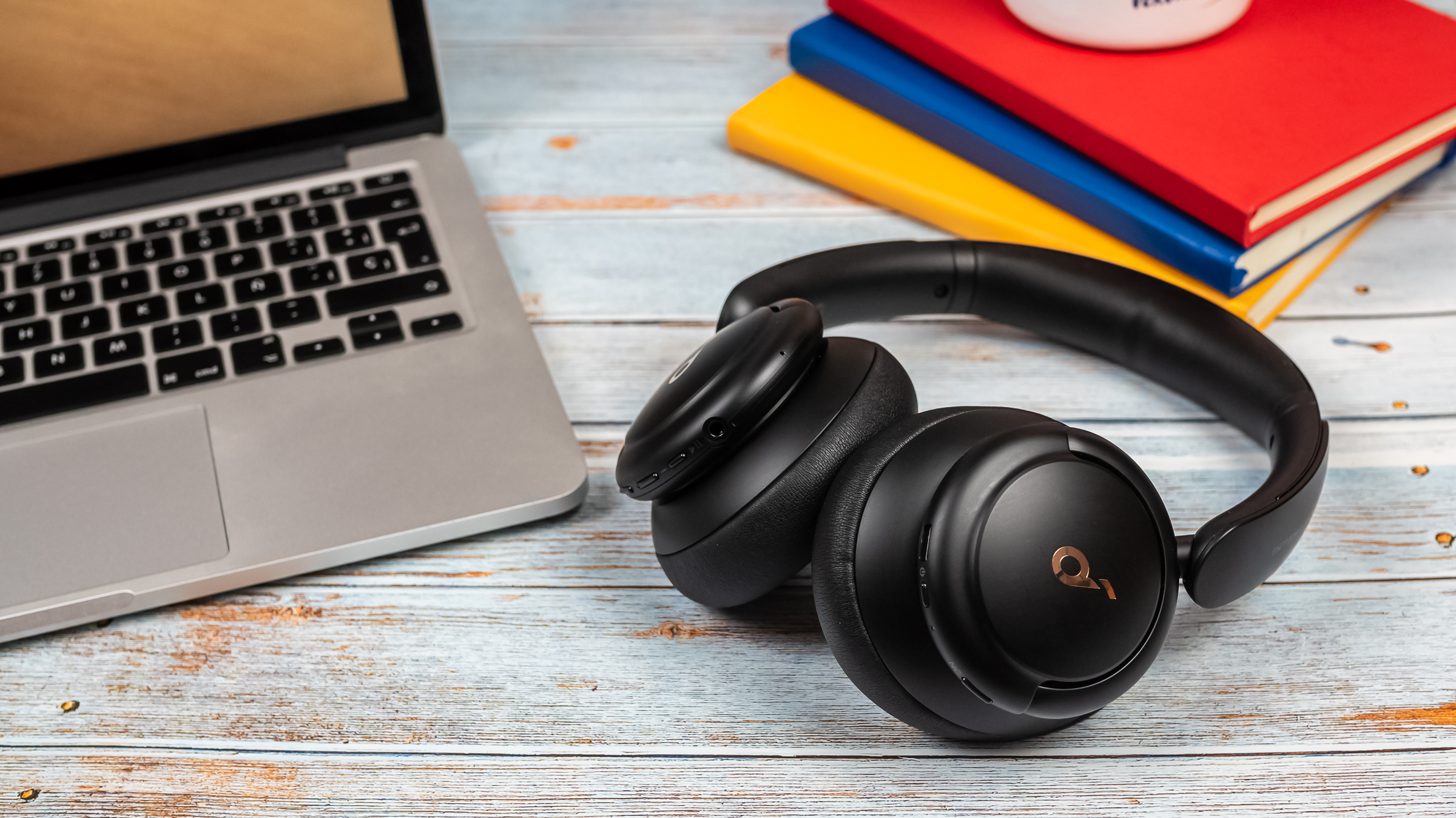 Estos audífonos inalámbricos Soundcore Life Q30 vuelven a desplomar su  precio a uno de los más bajos del mercado en