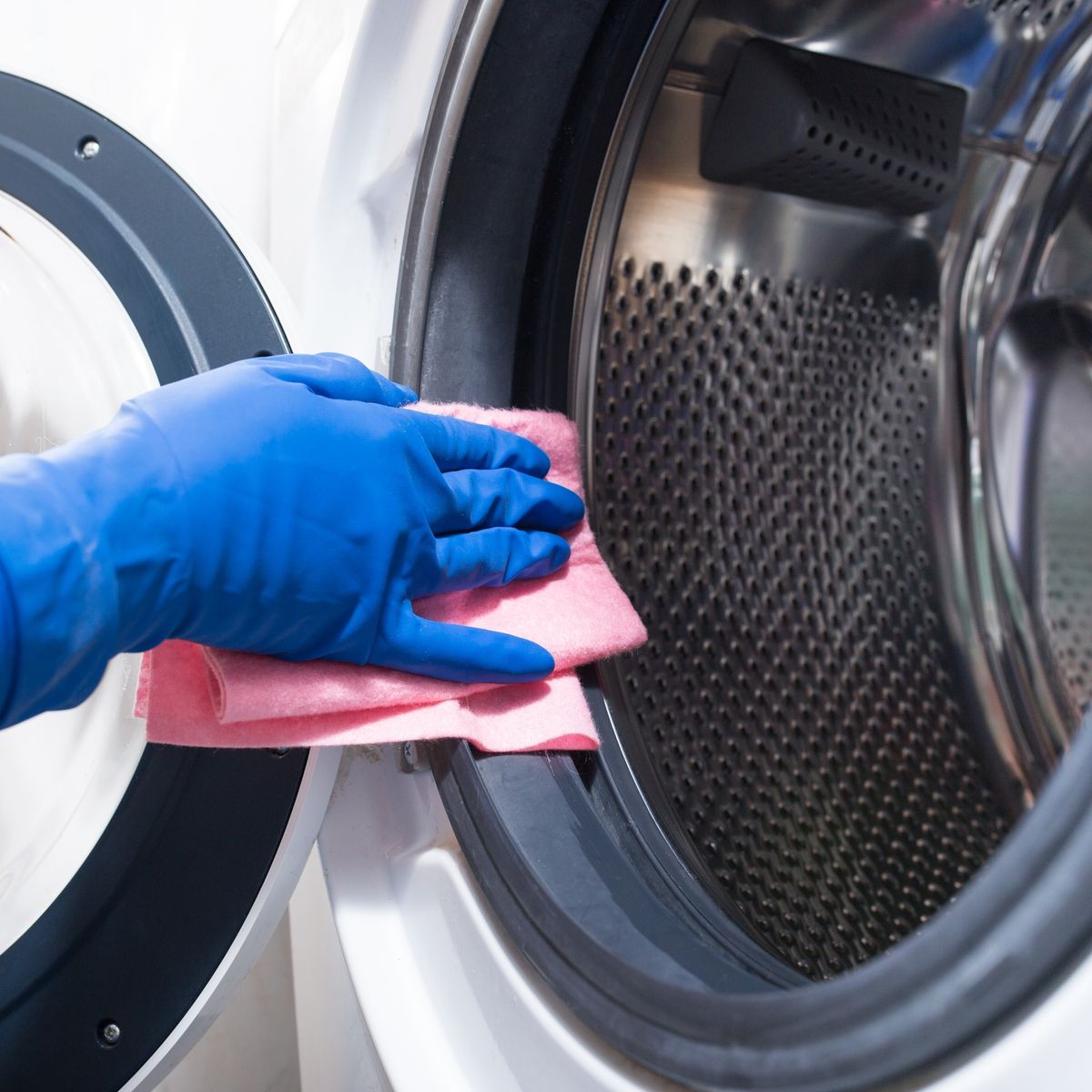 Cómo limpiar la lavadora por dentro: trucos para evitar que el tambor huela  mal