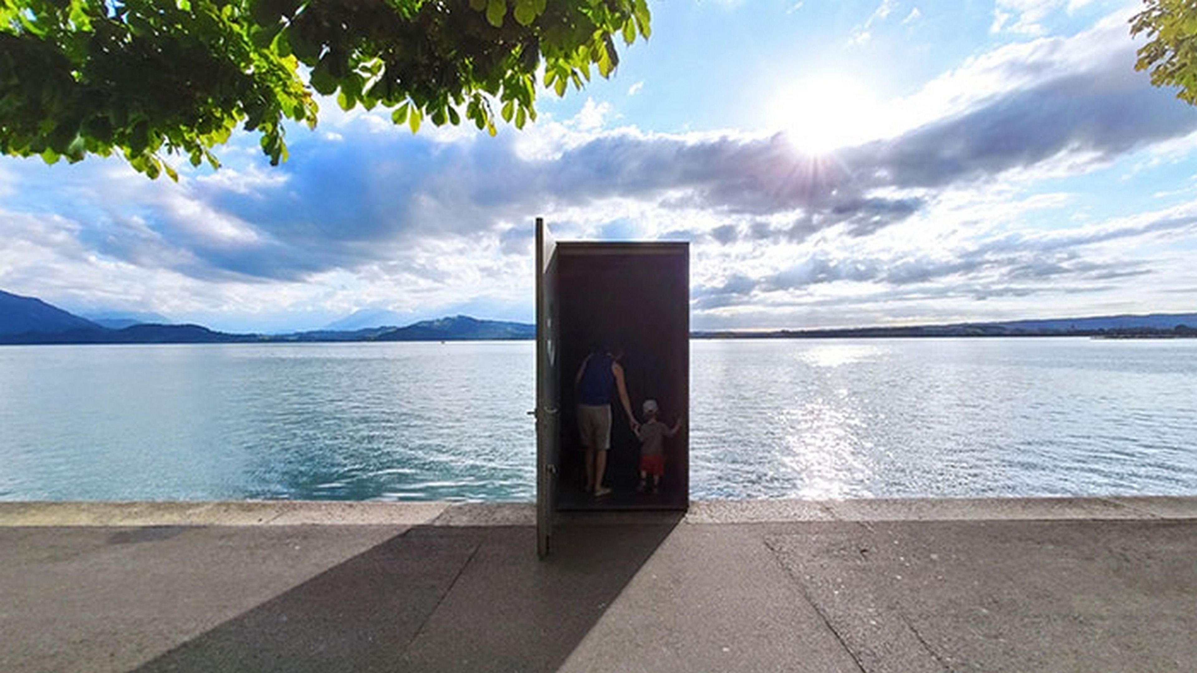 ¿A dónde lleva la puerta mágica que hay en el Lago de Zug, en Suiza?