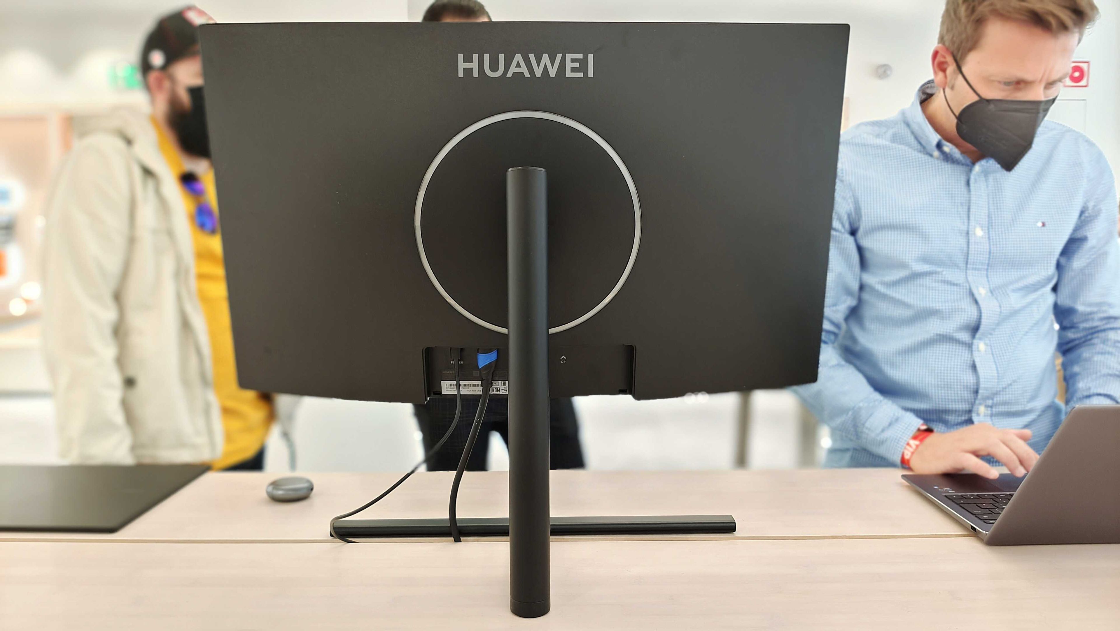 Huawei MateView 27