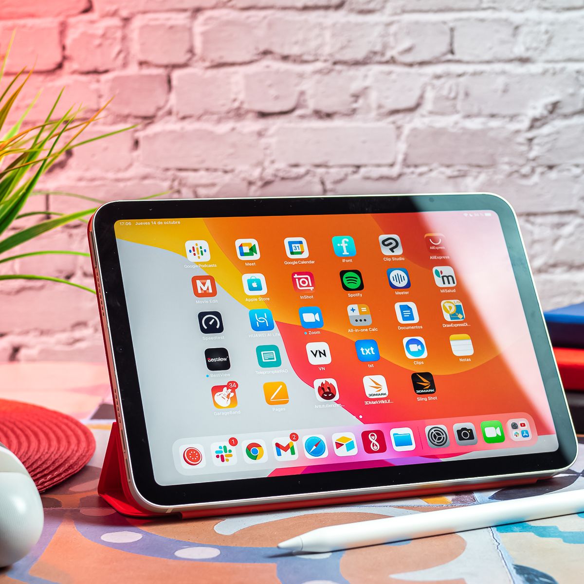 Cómo usar tu iPad como ordenador: apps y accesorios para convertirlo en un  pequeño pero versátil