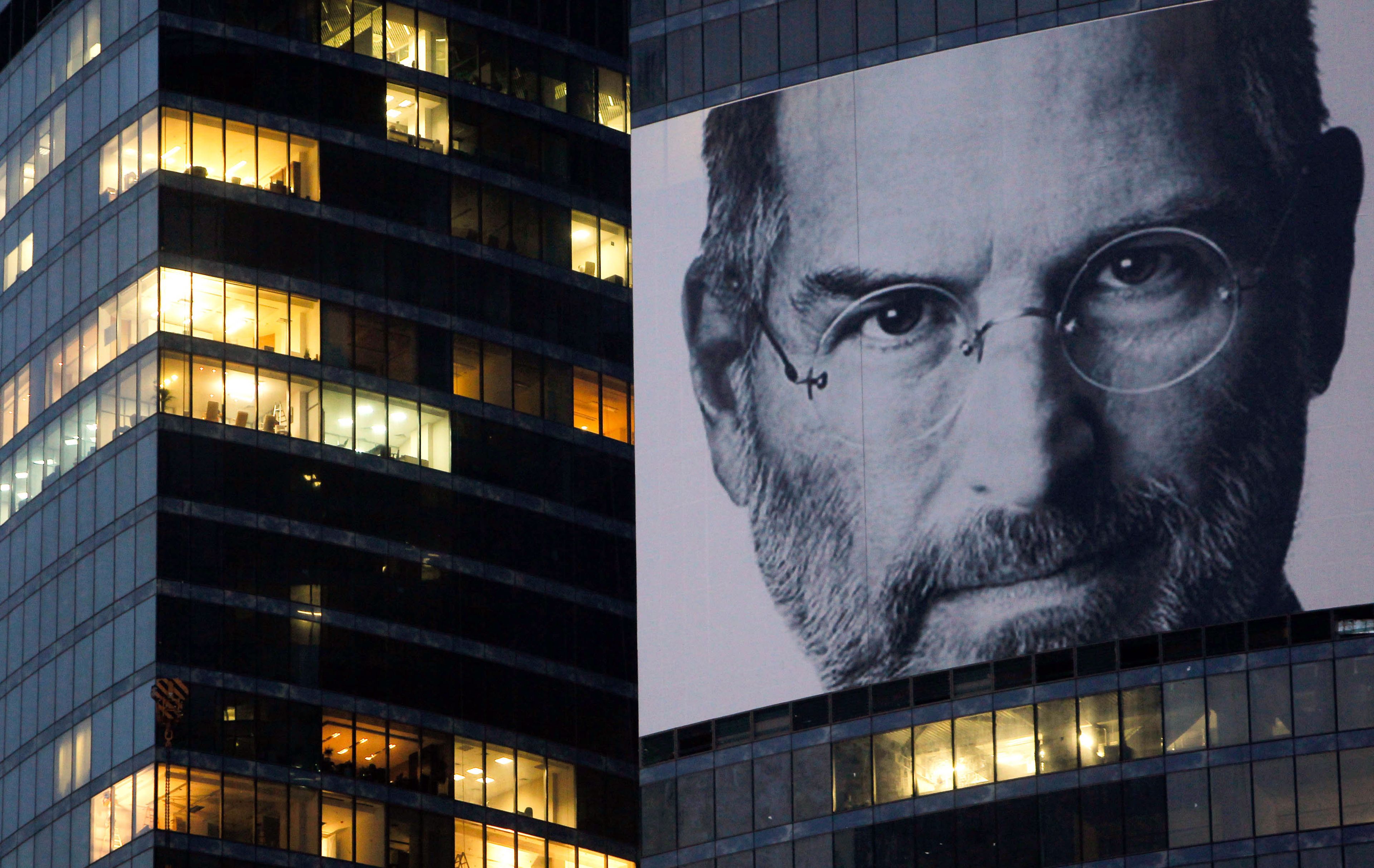 El legado de Steve Jobs perdura 10 años después de su adiós: productos, innovaciones e inspiración con los que revolucionó la industria e influyó sobre millones de personas