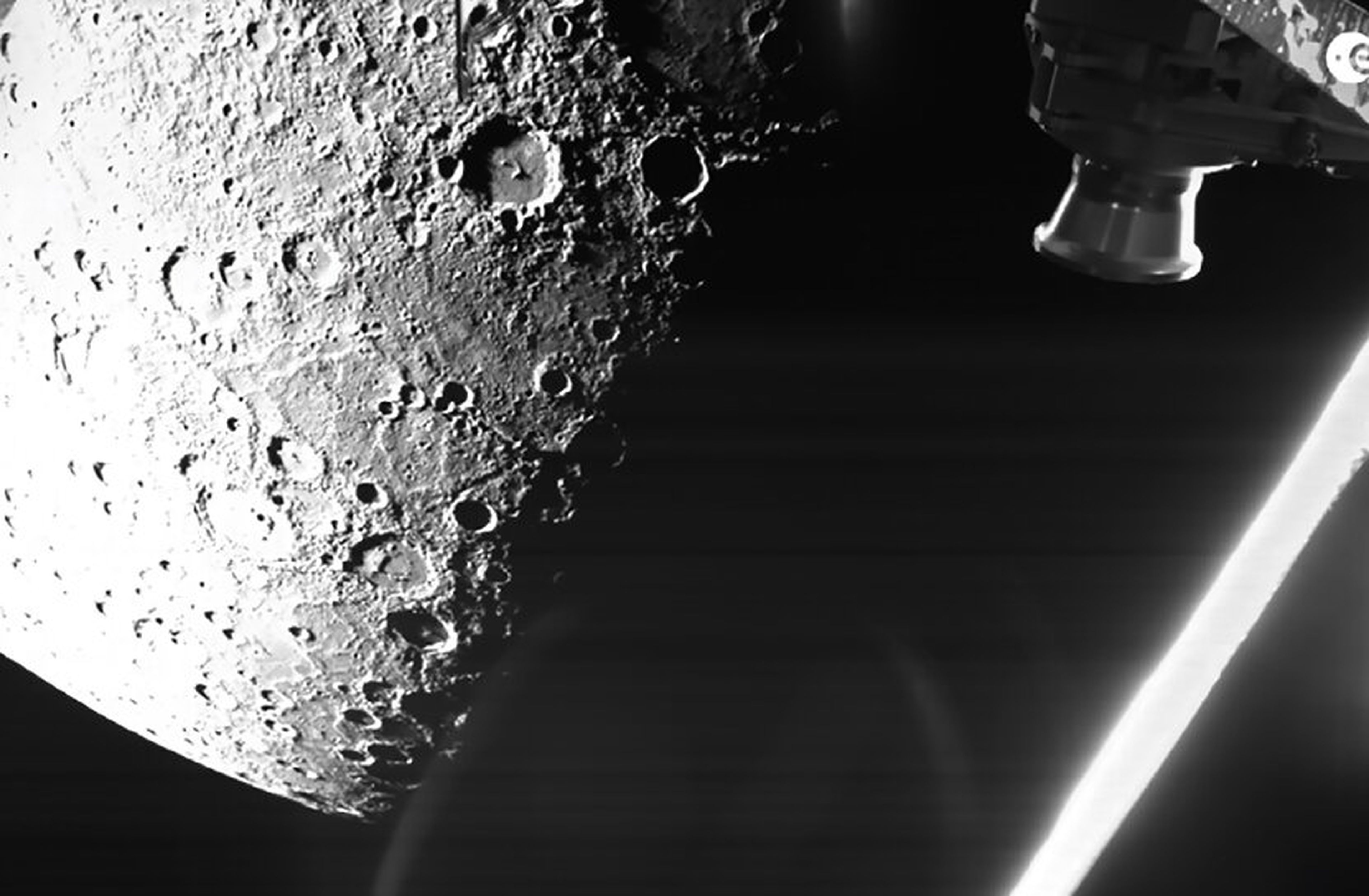 Tras tres años de viaje, la sonda europea BepiColombo envía la primera imagen de Mercurio