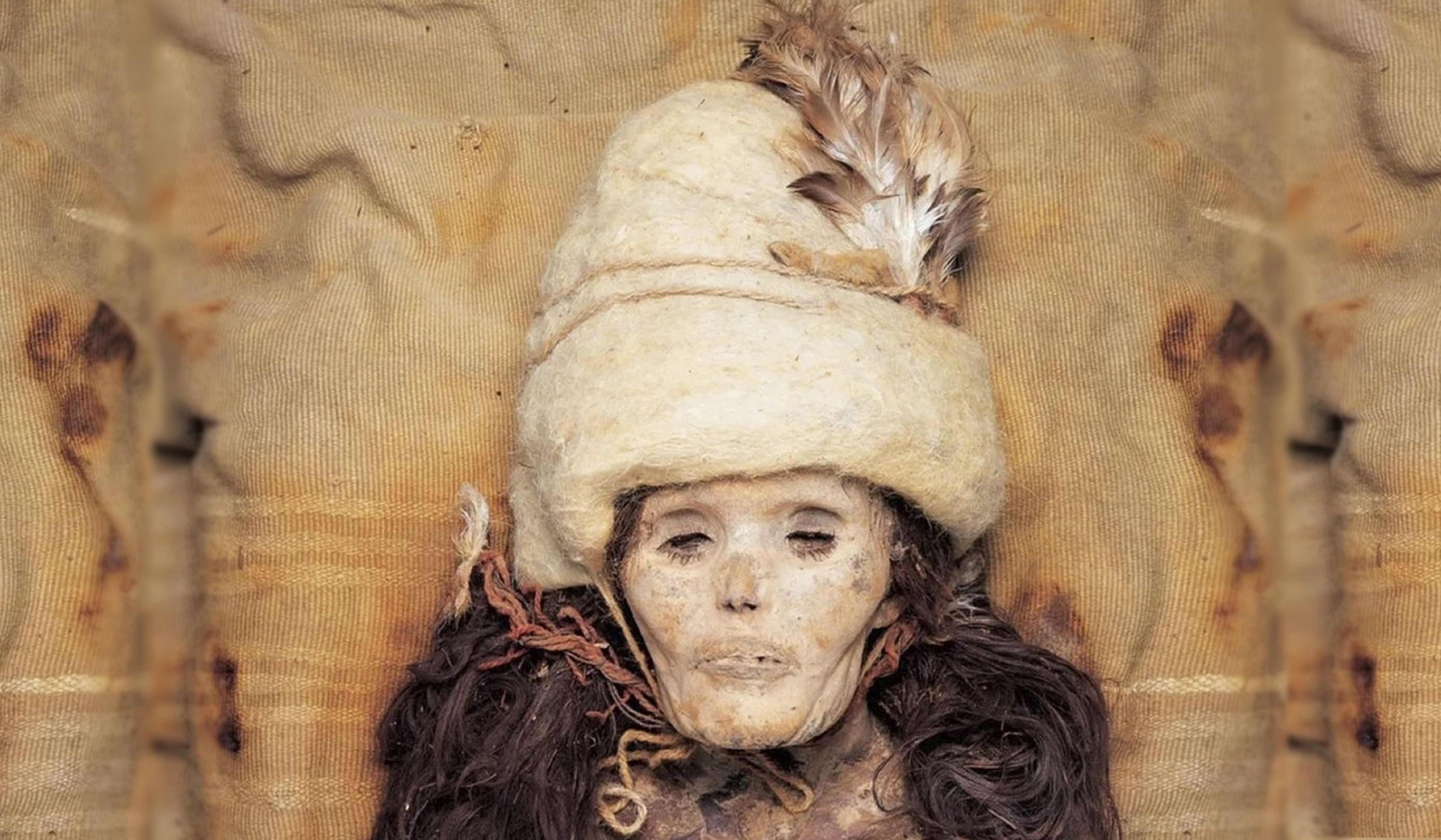 Descubierto el misterio de las momias de hace 4.000 años con ropas y peinados modernos