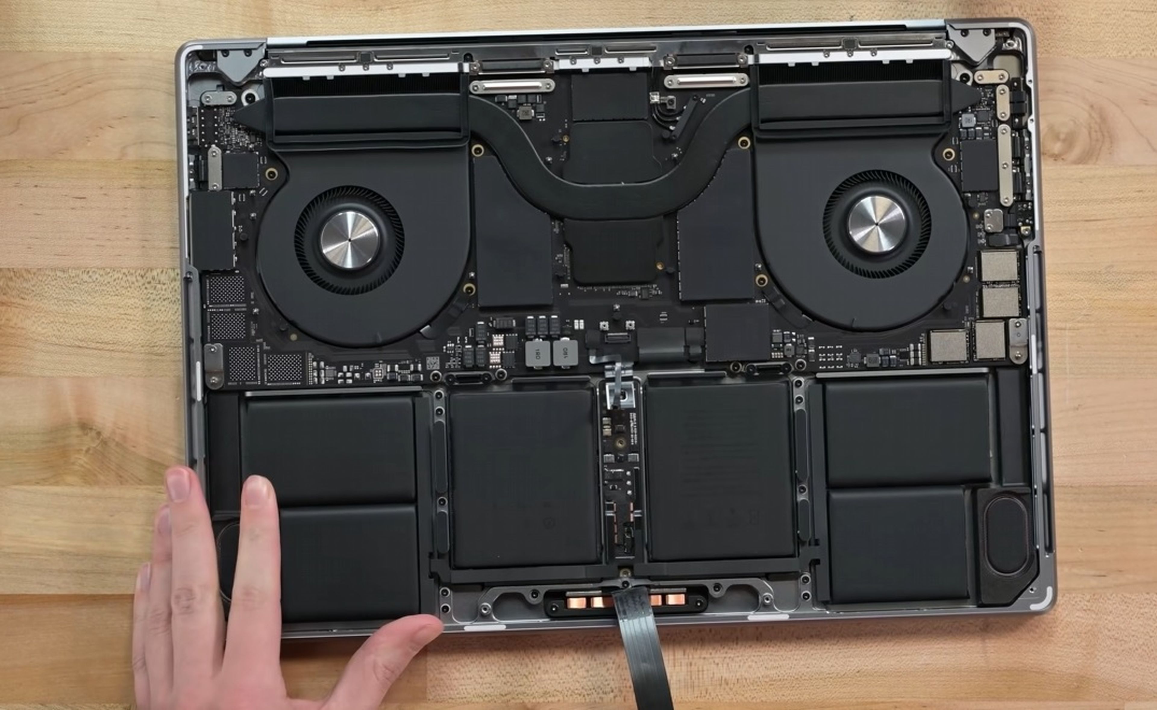 Interior MacBook Pro 2021