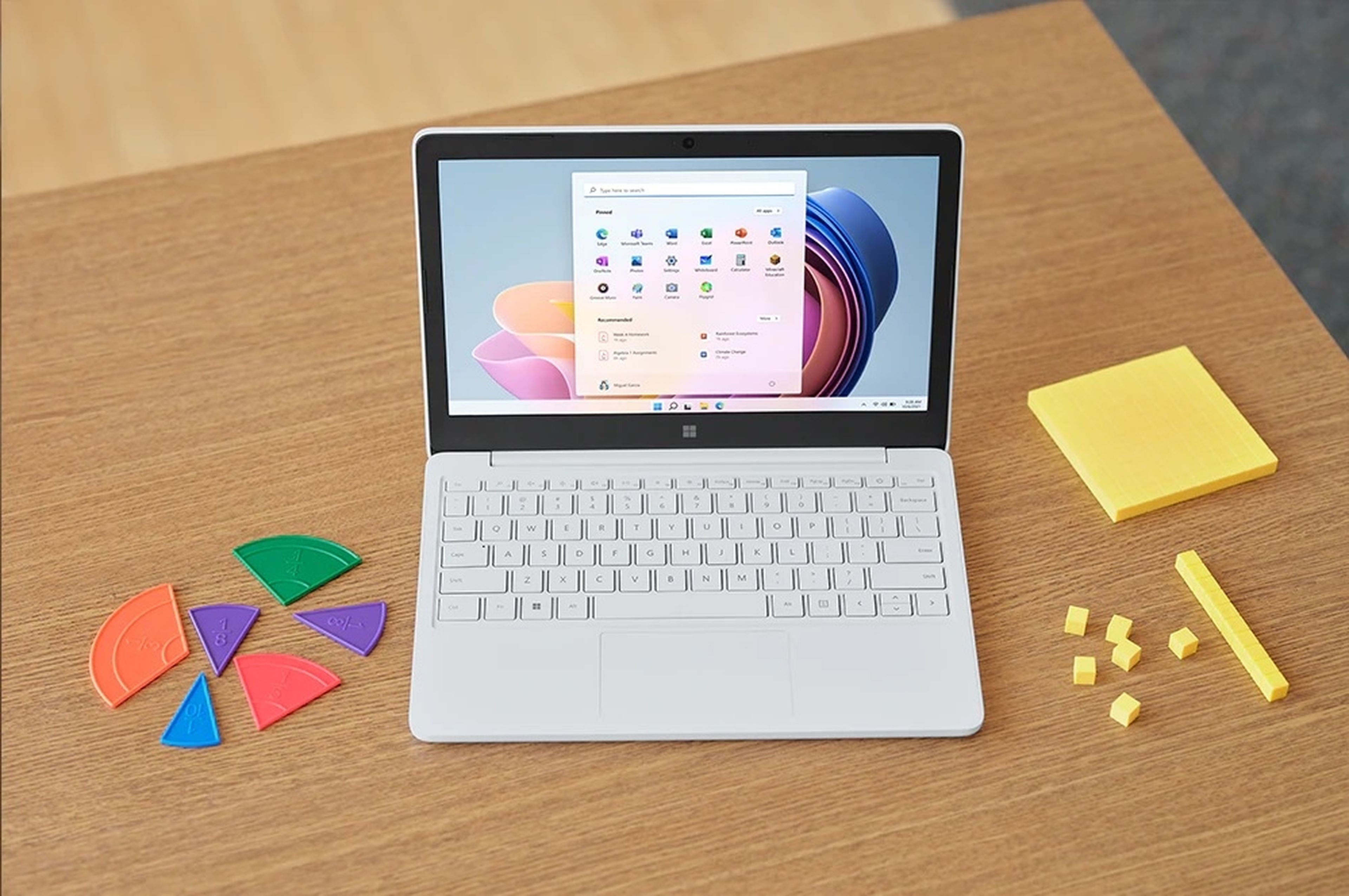 Microsoft anuncia Windows 11 SE y el portátil barato Surface Laptop SE, para competir con Chromebook