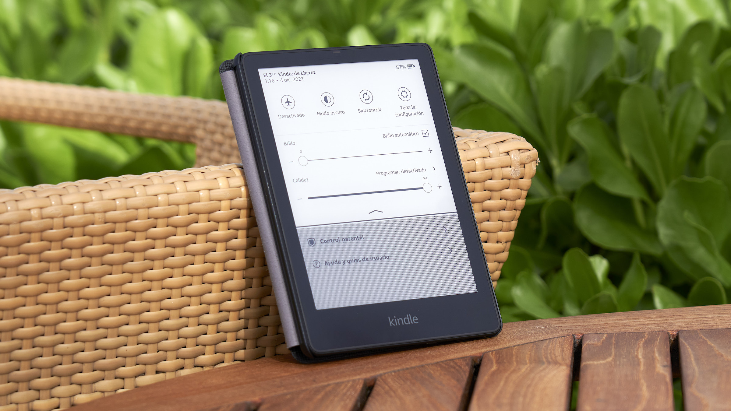 Comprá Libro Electrónico  Kindle Paperwhite 6 8 GB 10° Gen Wifi -  Negro - Envios a todo el Paraguay