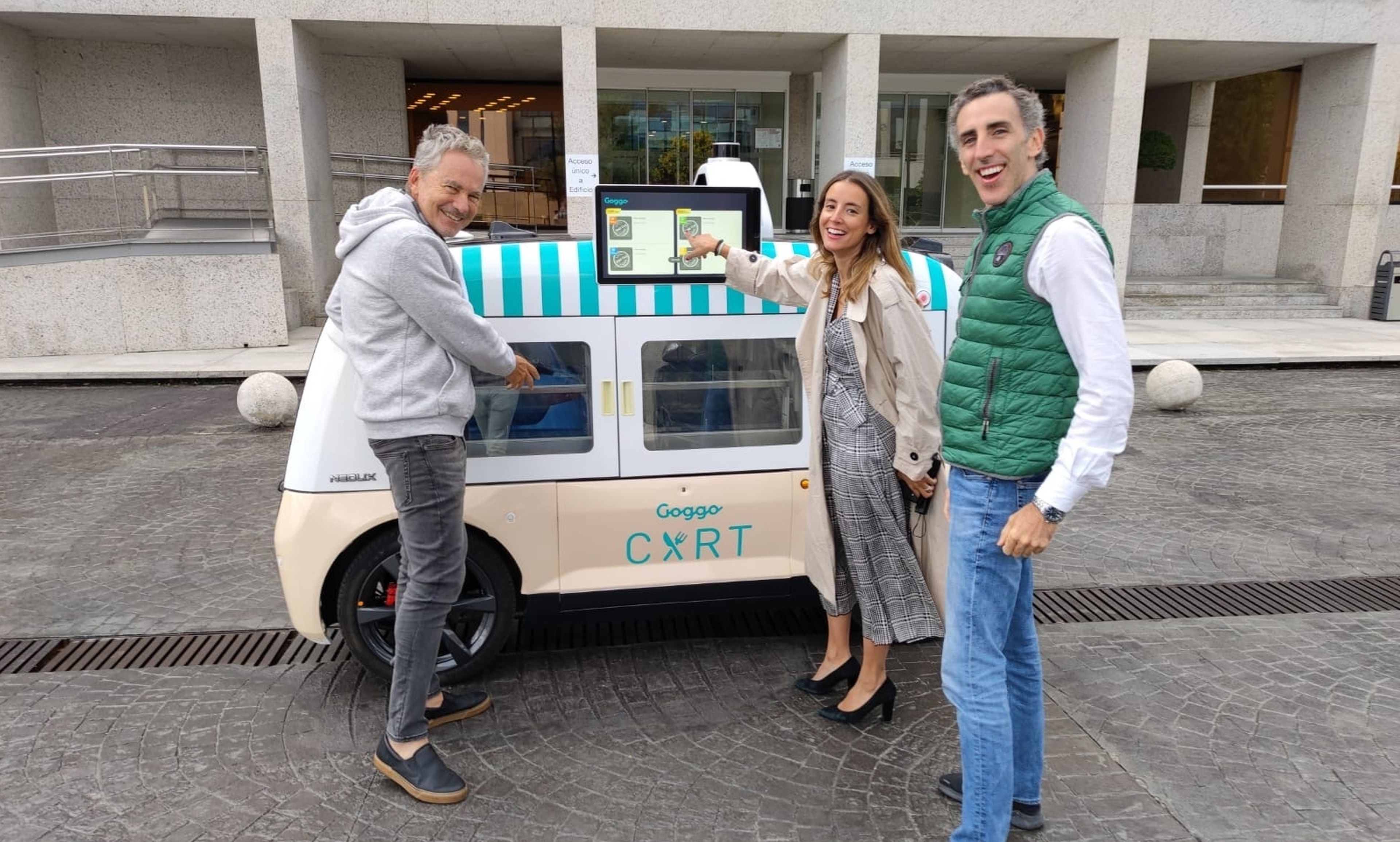 Goggo presenta el robot autónomo repartidor de Glovo y el camión de comida autónomo que recorrerán Madrid en enero