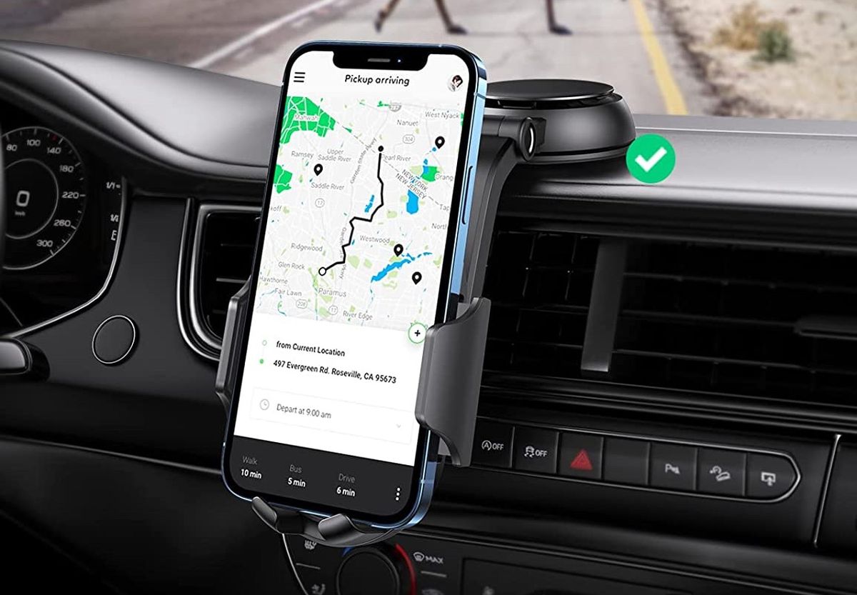 Cómo elegir un soporte para llevar el móvil en el coche y modelos  homologados y recomendados