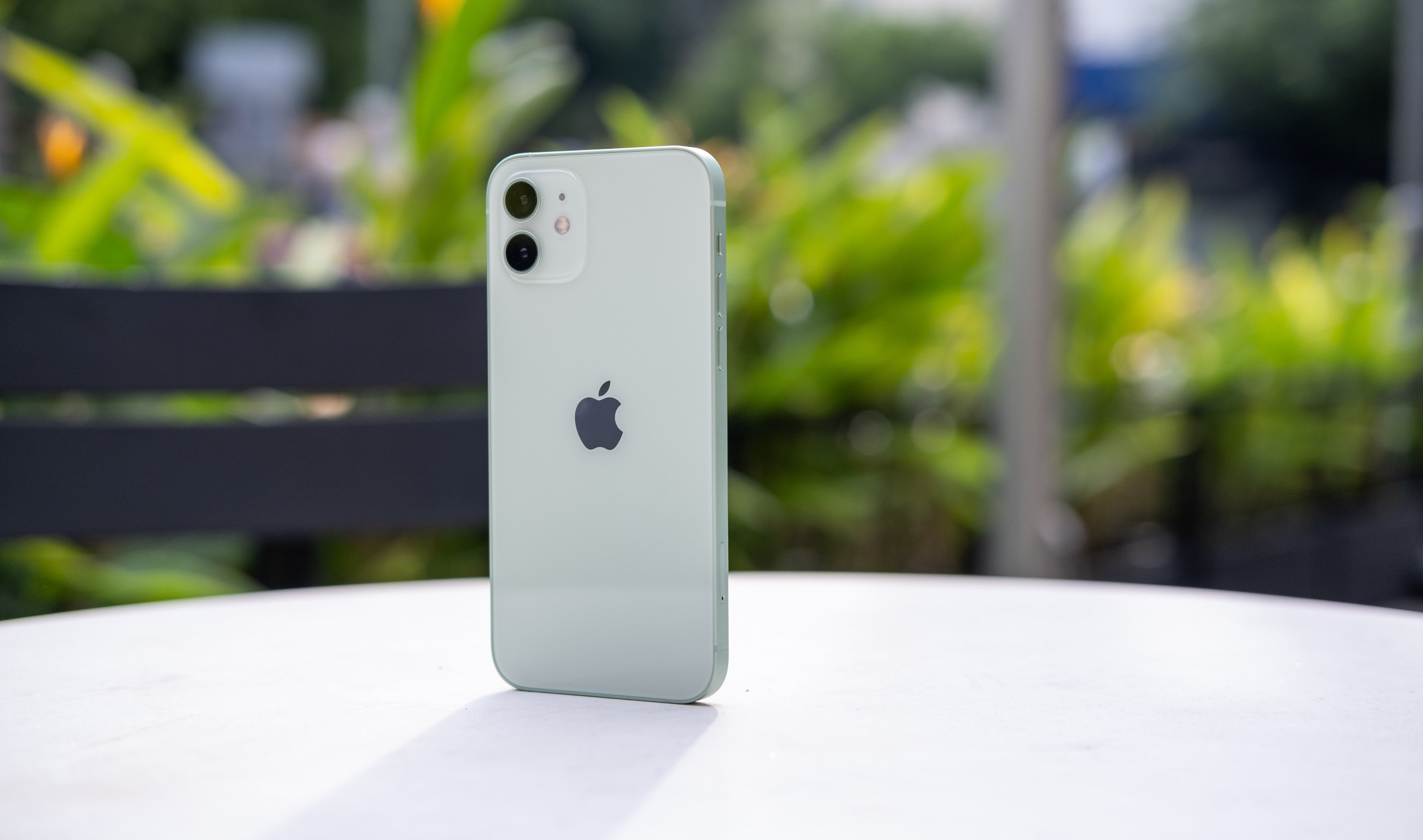 Apple ya vende los iPhone 13 reacondicionados, pero no merece la pena