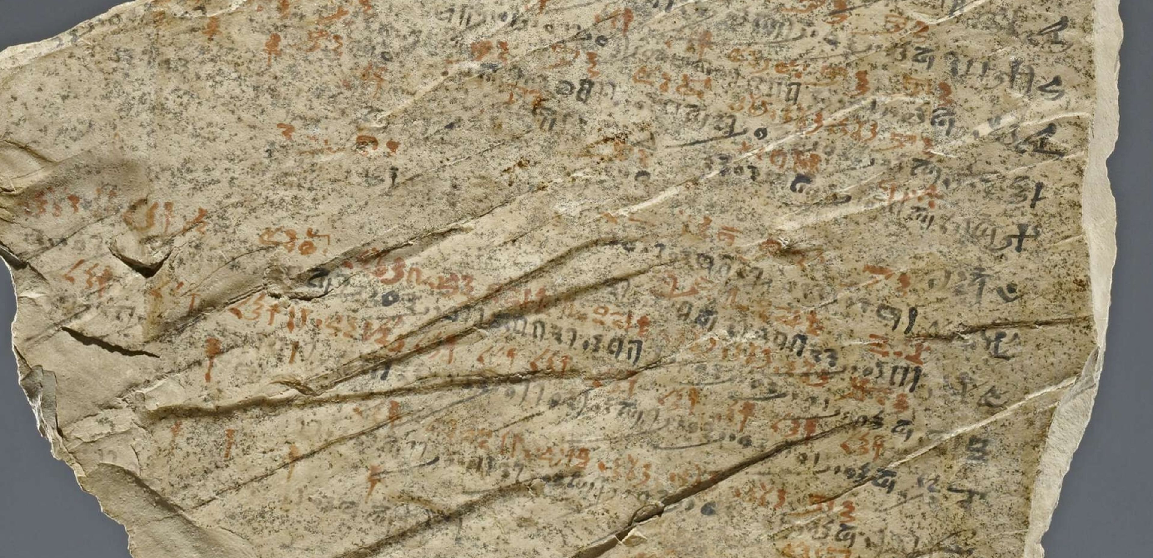 Esta piedra egipcia de hace 3.200 años es una lista de las excusas que ponían los trabajadores para no ir a trabajar, y algunas te van a sorprender