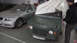 Abren un taller de coches cerrado durante 10 años en Tarragona, y encuentran tesoros de BMW, Audi y otras marcas