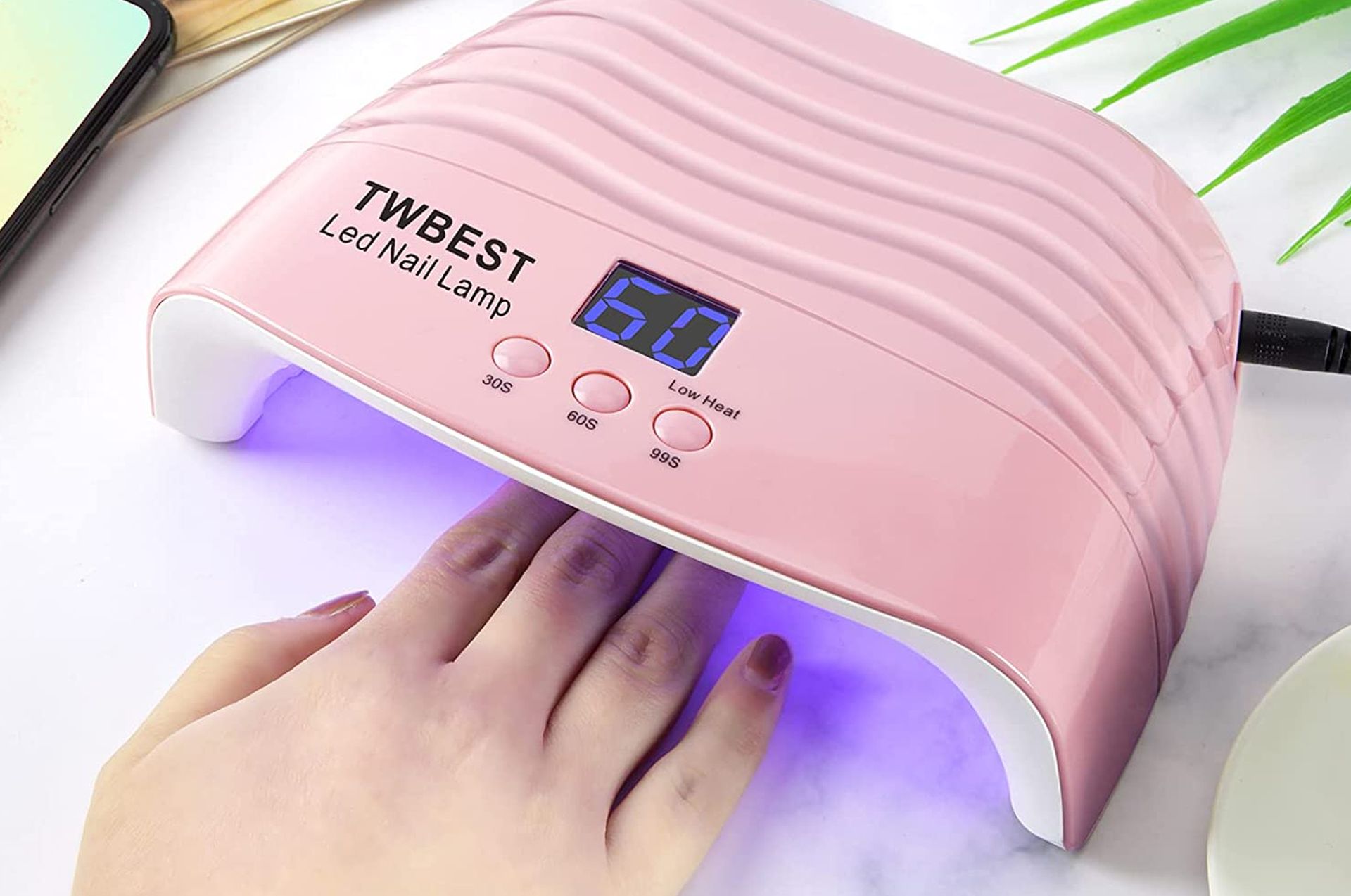 Nail polish dryers can damage DNA and cause mutations Ruetir