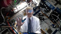 La NASA teletransporta virtualmente a un doctor desde la Tierra a la Estación Espacial Internacional