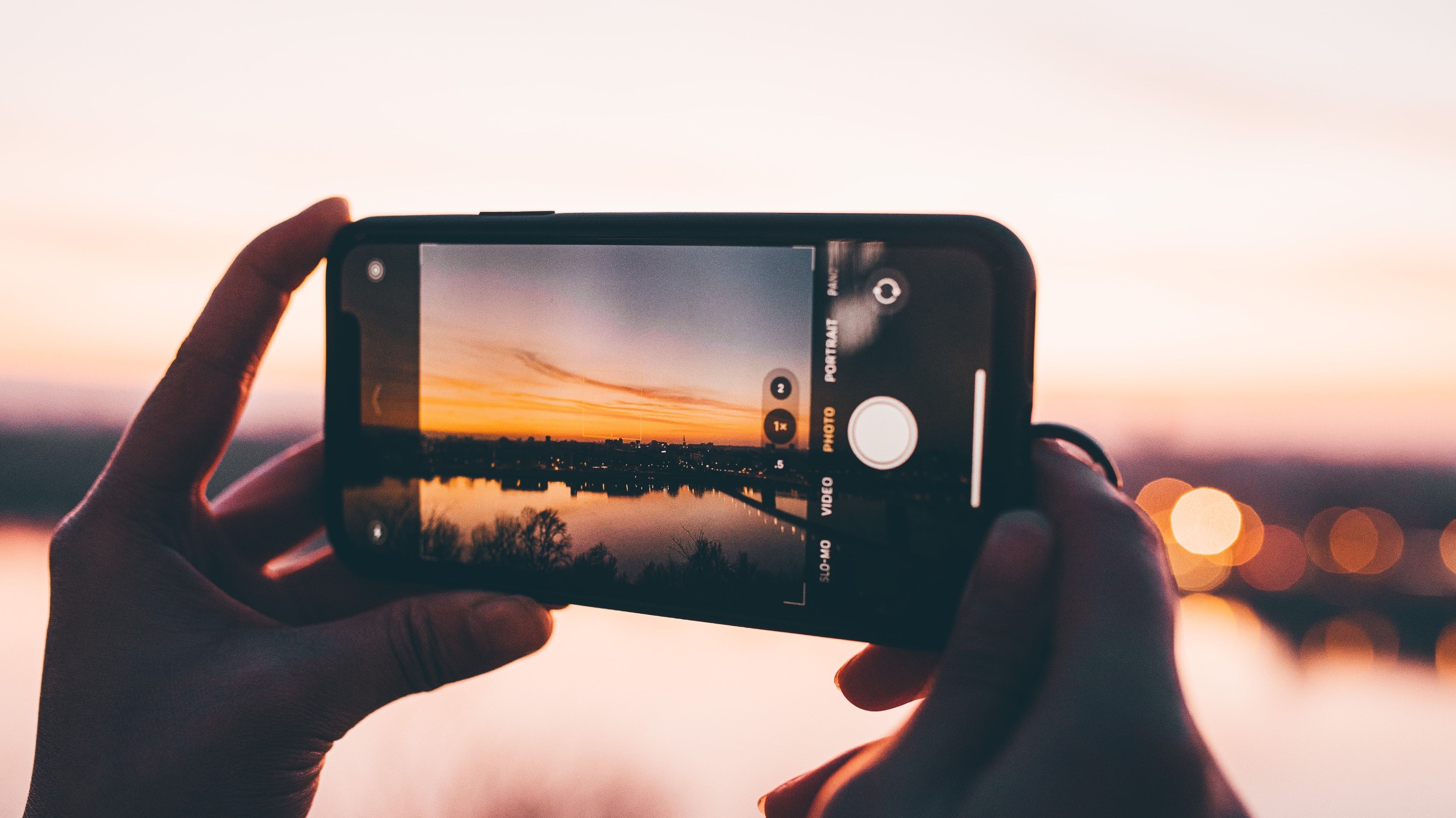 Teléfono móvil tomando una foto