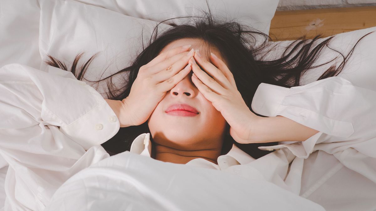 The health dangers of sleeping with the air conditioning on all night
