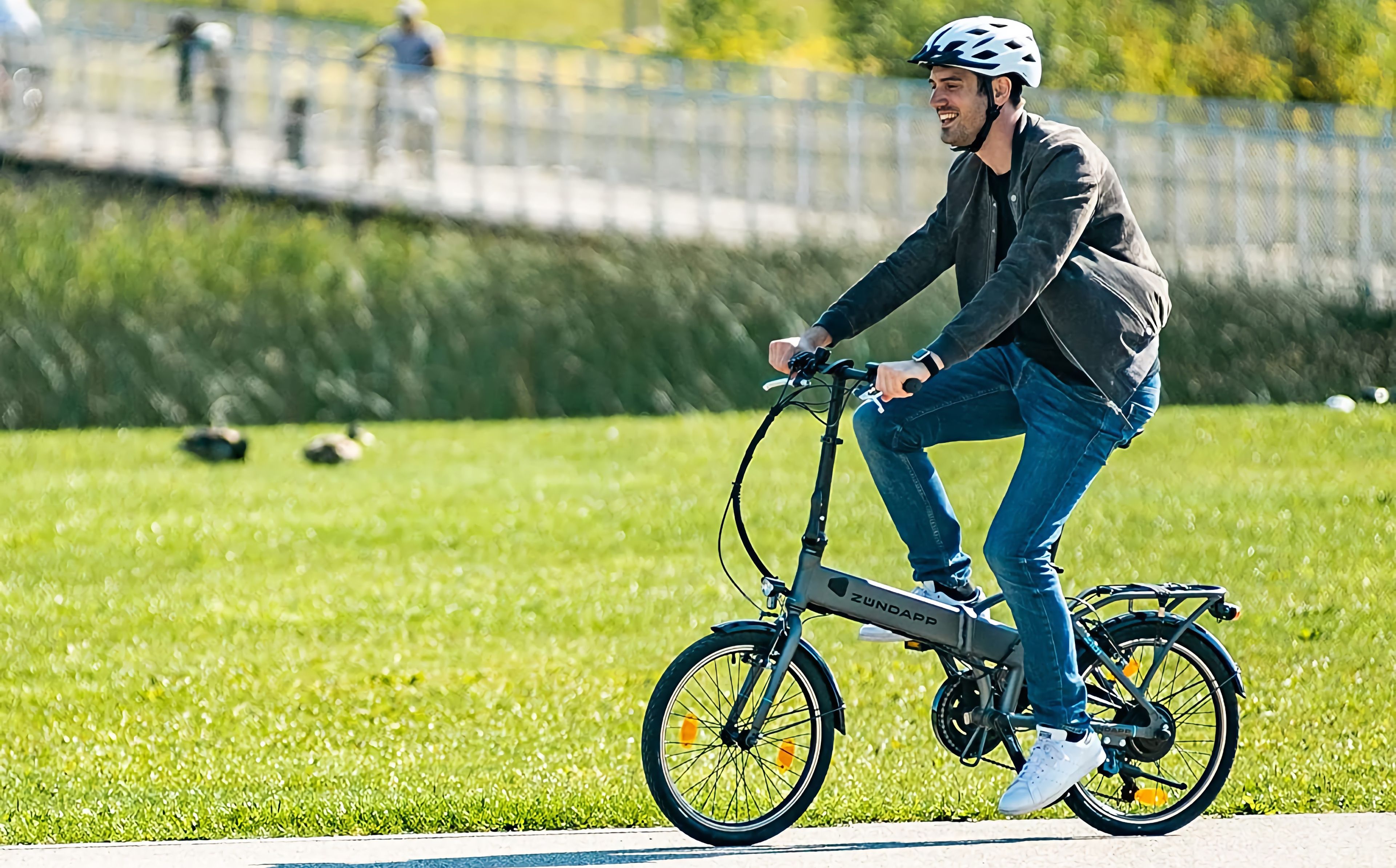 Bicicleta eléctrica plegable de Lidl: características, precio y  alternativas baratas