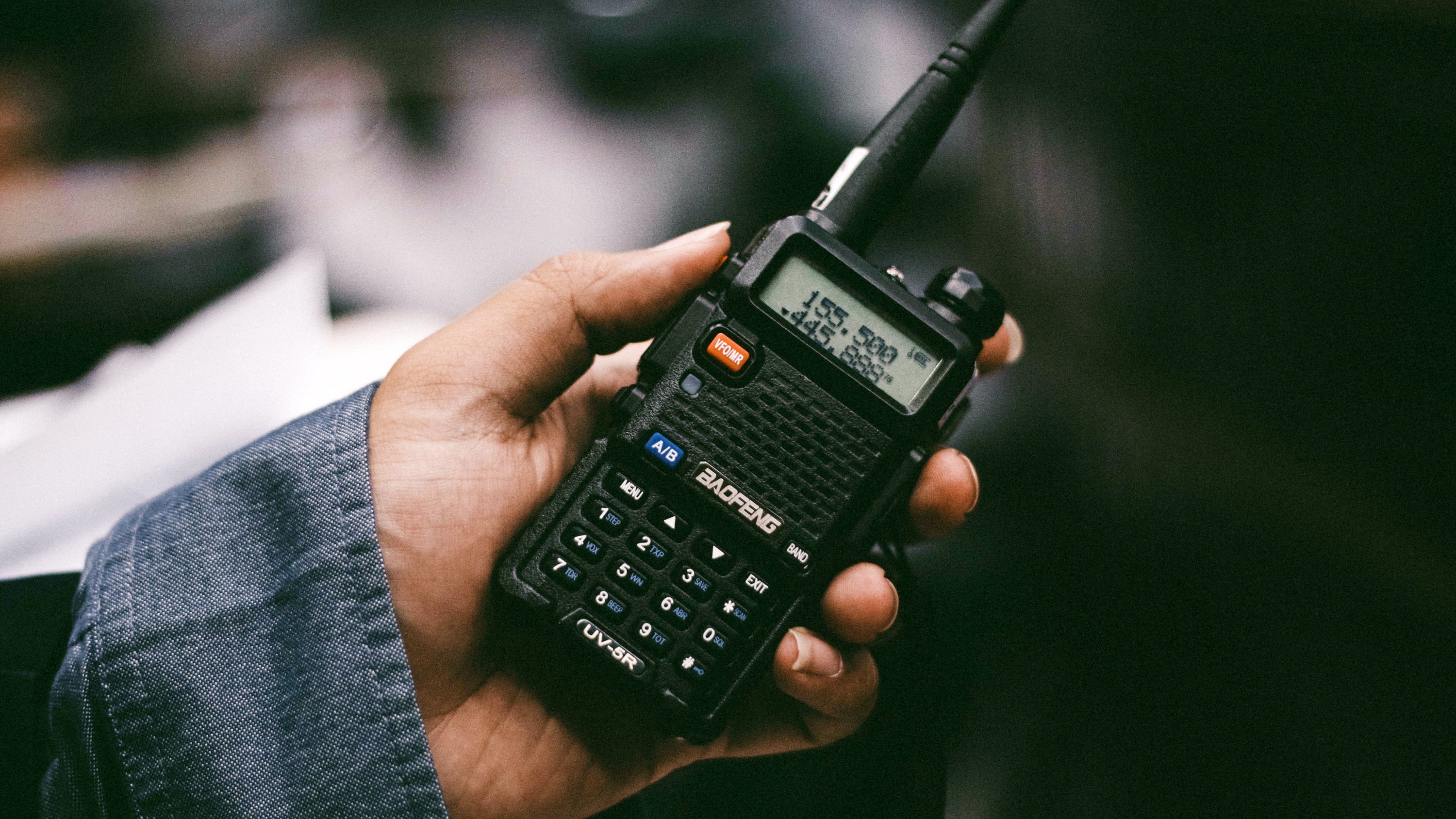 ceja Historiador Recogiendo hojas Mejores walkie-talkie que puedes comprar para comunicarte en viajes |  Computer Hoy