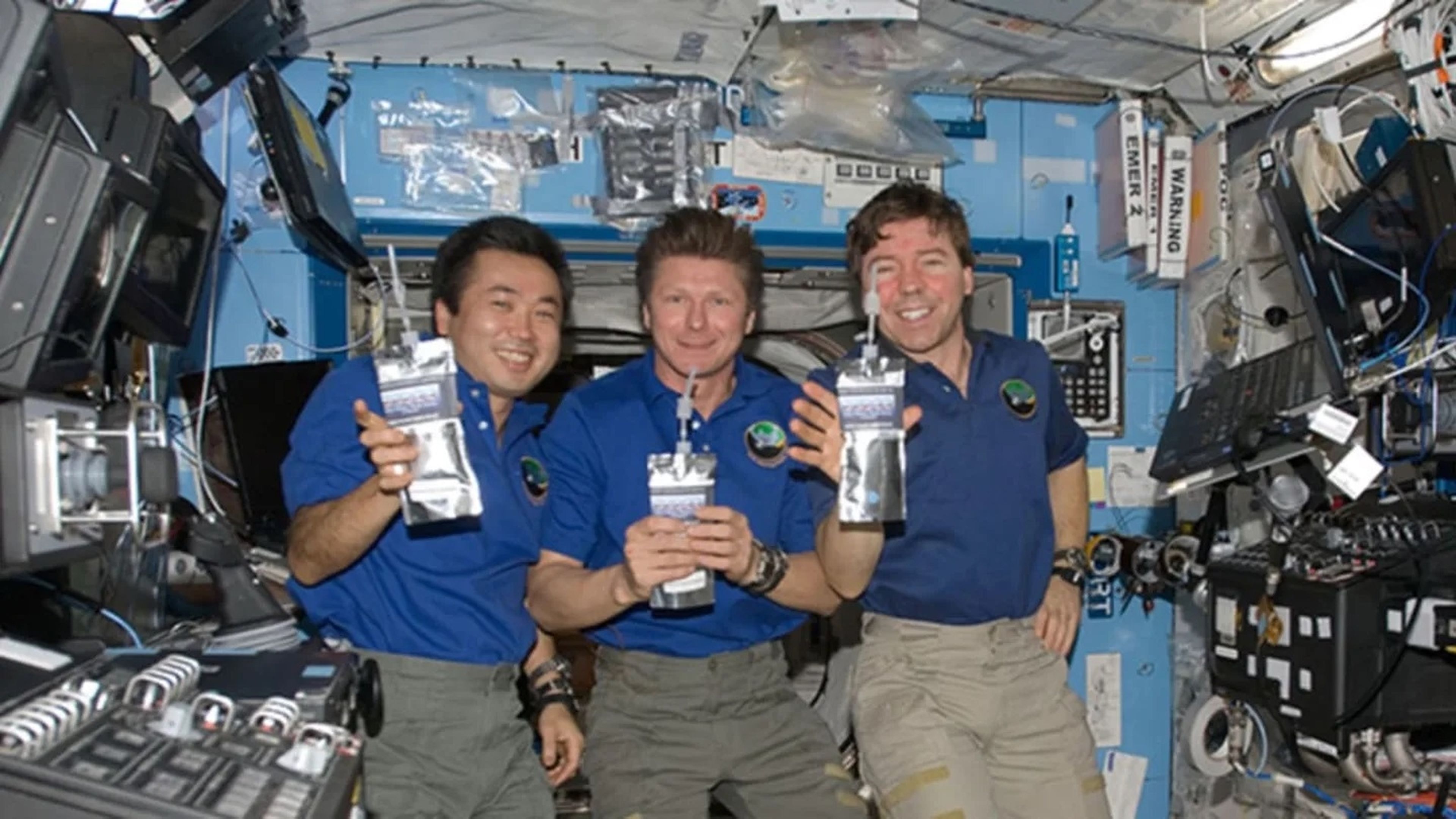 Los astronautas no pueden tomar alcohol en el Espacio