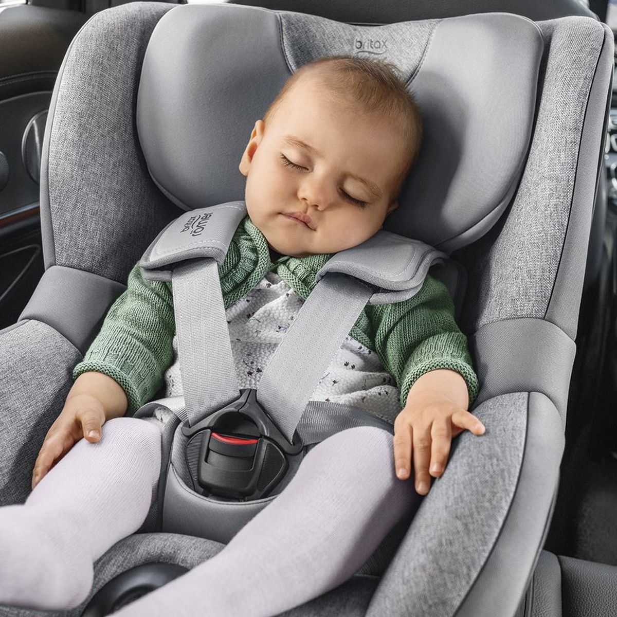 Sillas de coches para niños, o cómo tienes que llevar a los niños en el  coche