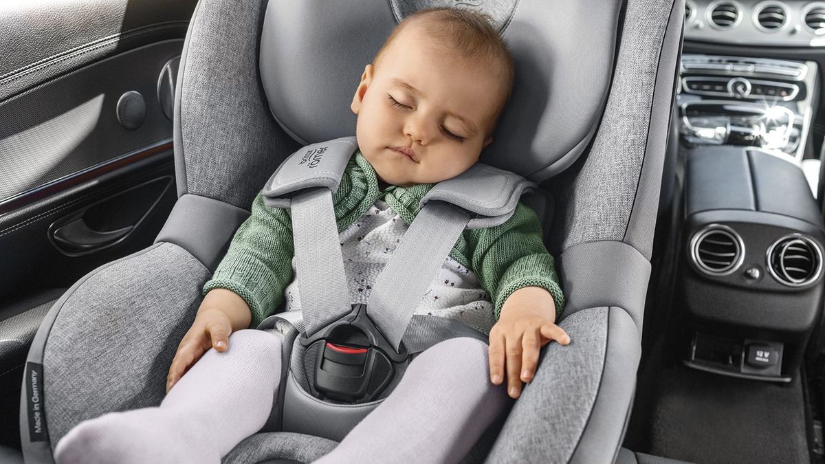 Porqué debo usar la silla de bebé para auto? 