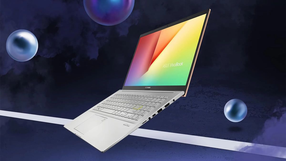 ASUS VivoBook 15 con Intel Core i7 e 8GB di RAM scende a 549€