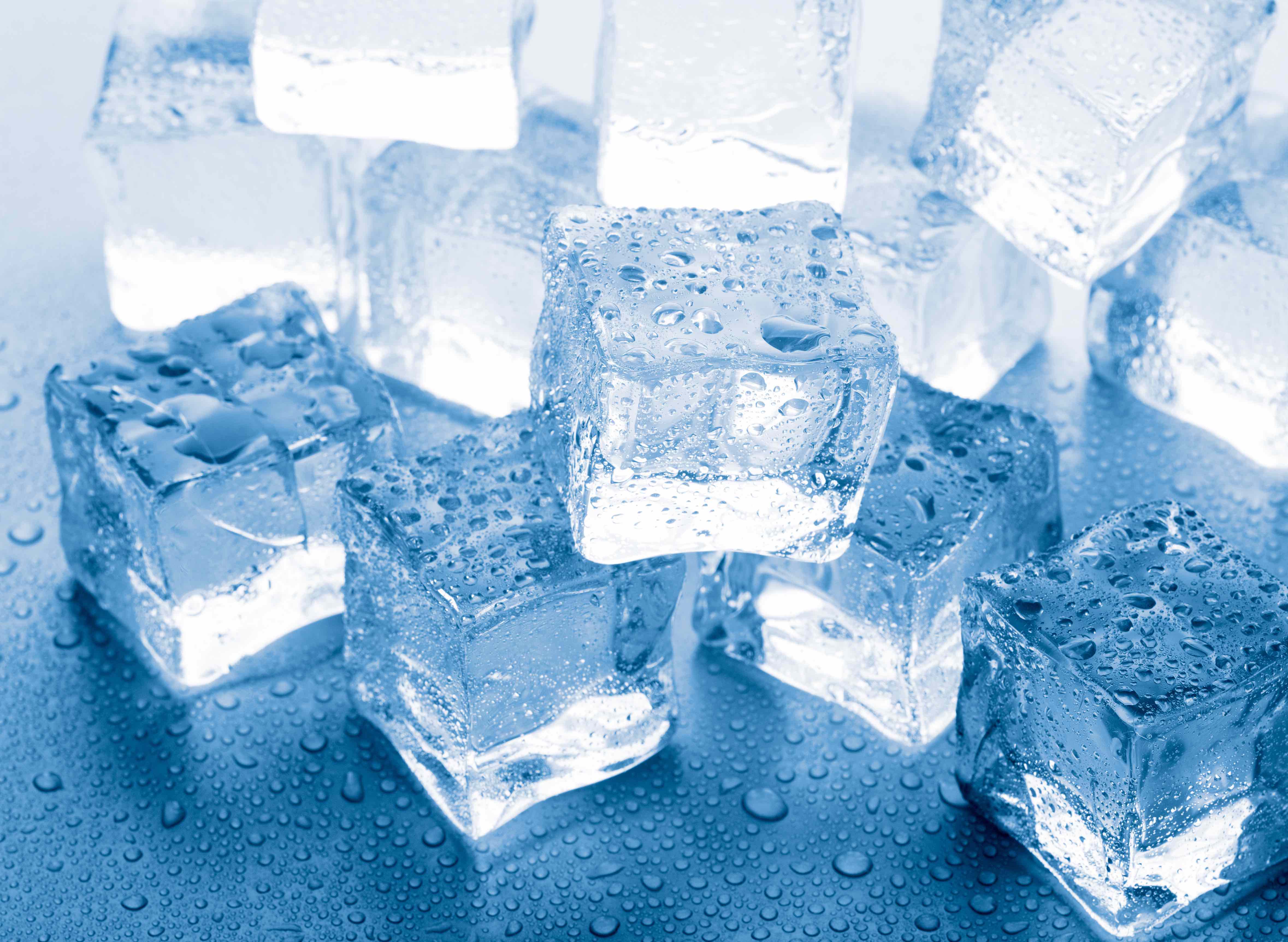 Hielo industrial o casero: diferencias, cuál enfría más y consejos para  hacer hielo en casa
