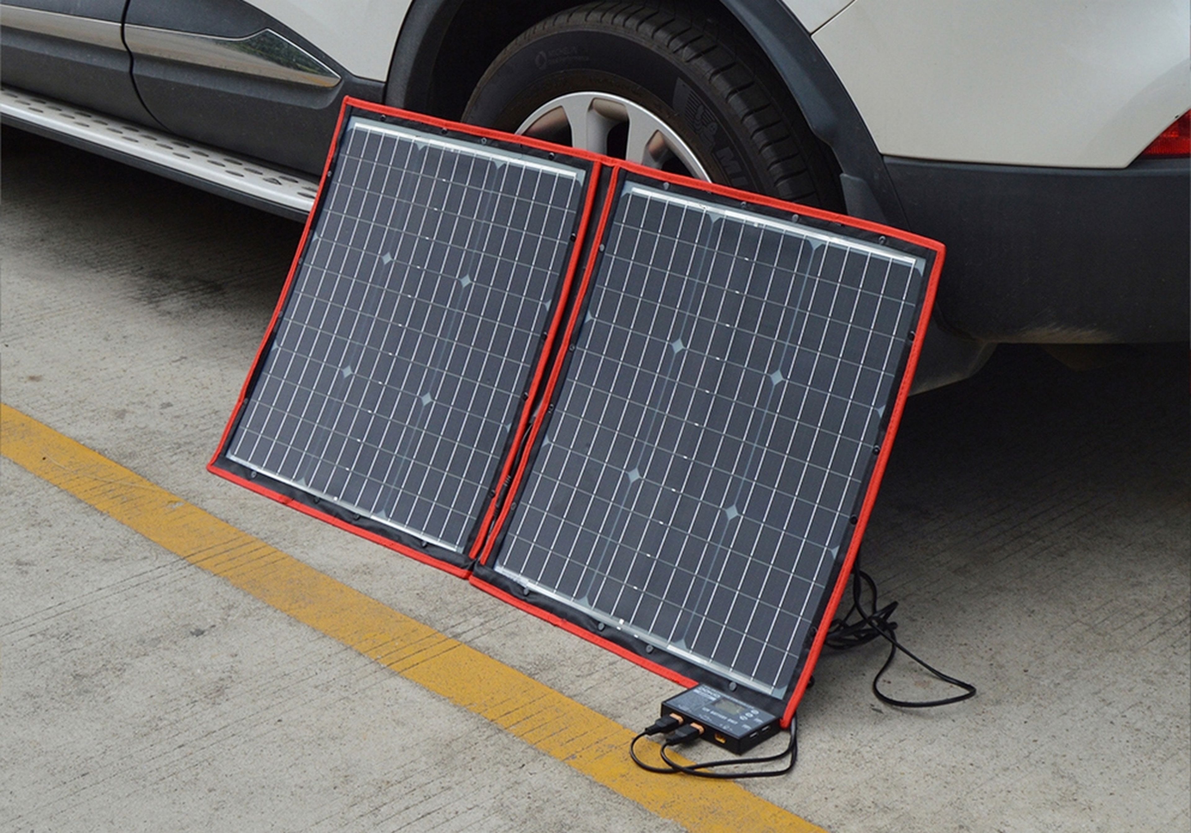 Estos paneles solares plegables y portátiles, a partir de 110 euros, pueden hacerte ahora mucho dinero en la factura de la luz