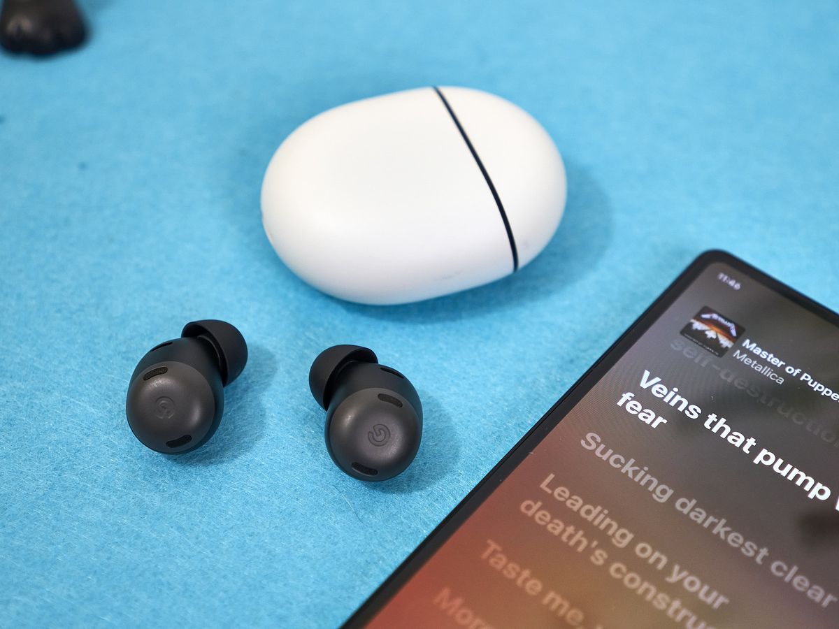 Video: Google Pixel Buds: así son los nuevos auriculares inalámbricos de  Google