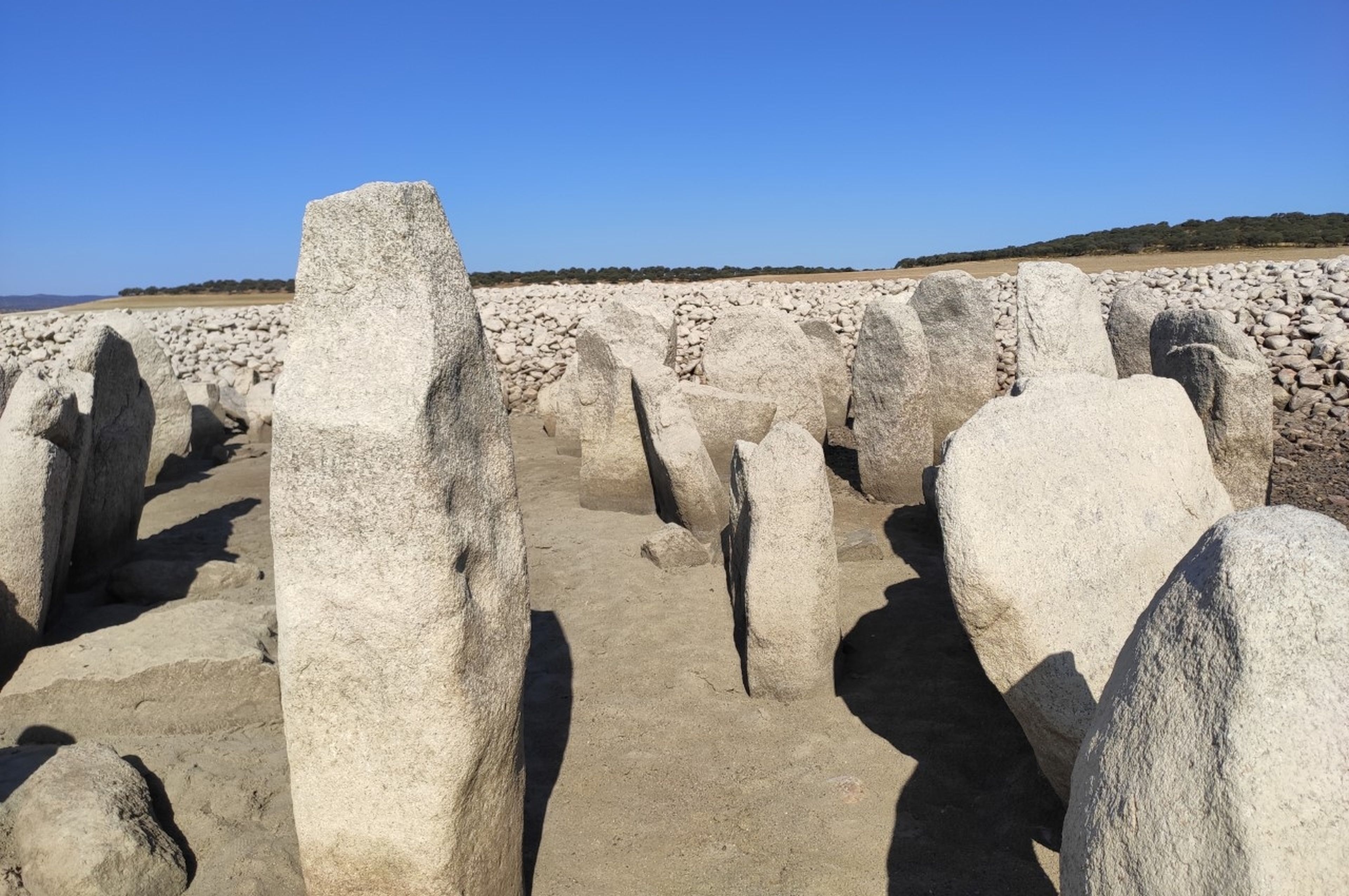 El Stonehenge español que ha emergido de las aguas debido a la sequía y tiene más de 5.000 años