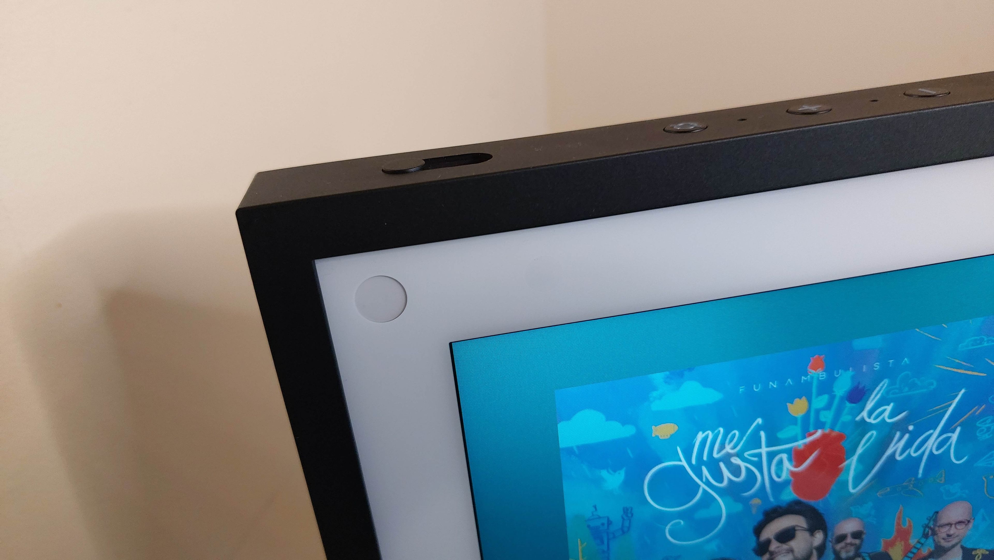 Echo Show con pantalla de 15 pulgadas, webcam y