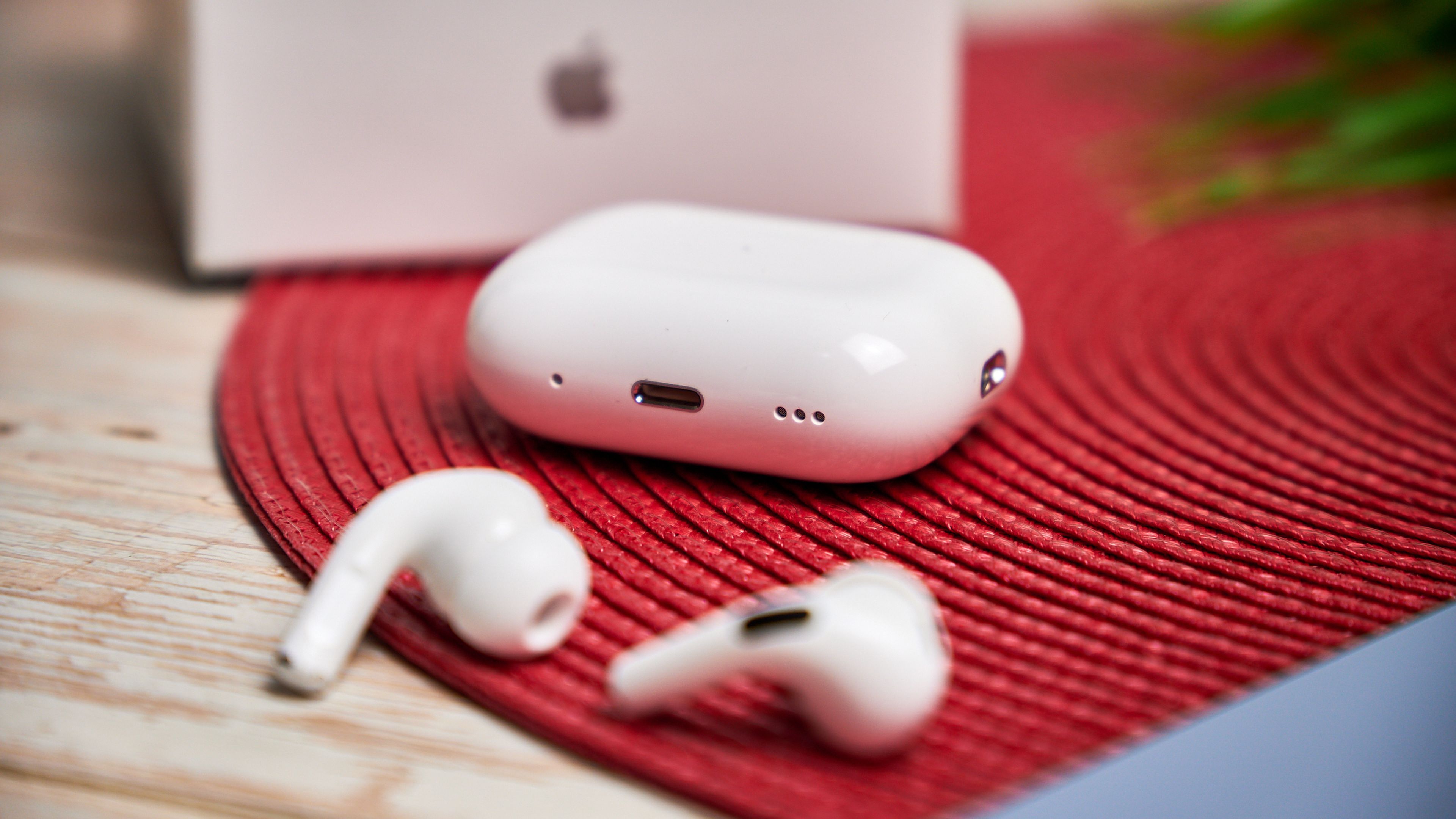 Los AirPods Pro de segunda generación de Apple ahora son más baratos que  nunca: así puedes estrenar auriculares bluetooth con cancelación de ruido