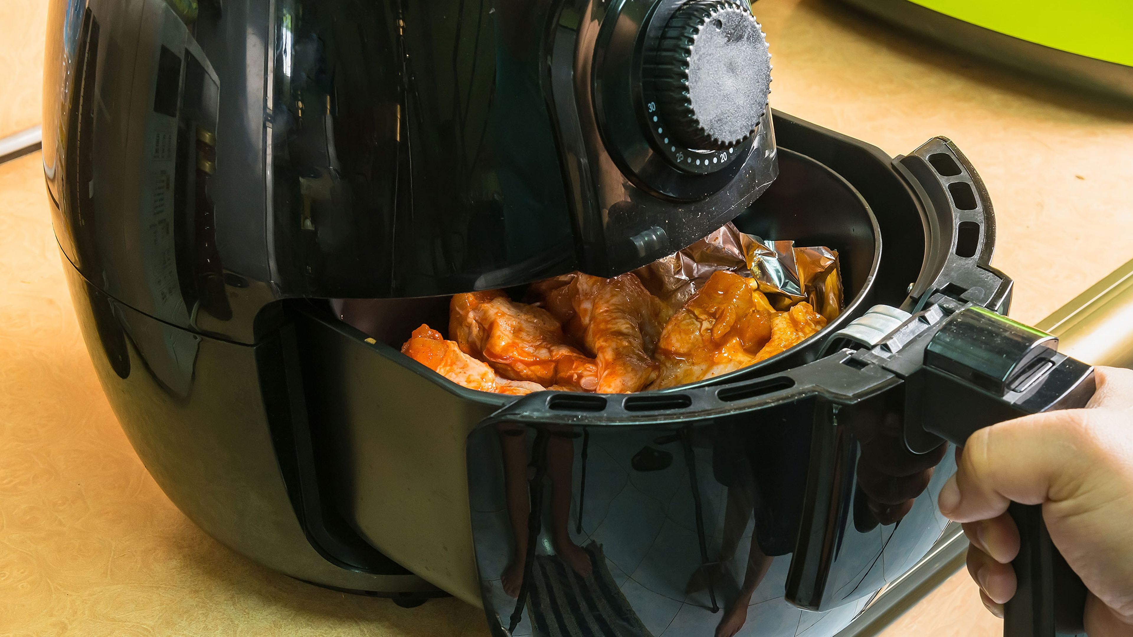 La freidora de aire barata que facilitará tu vida en la cocina