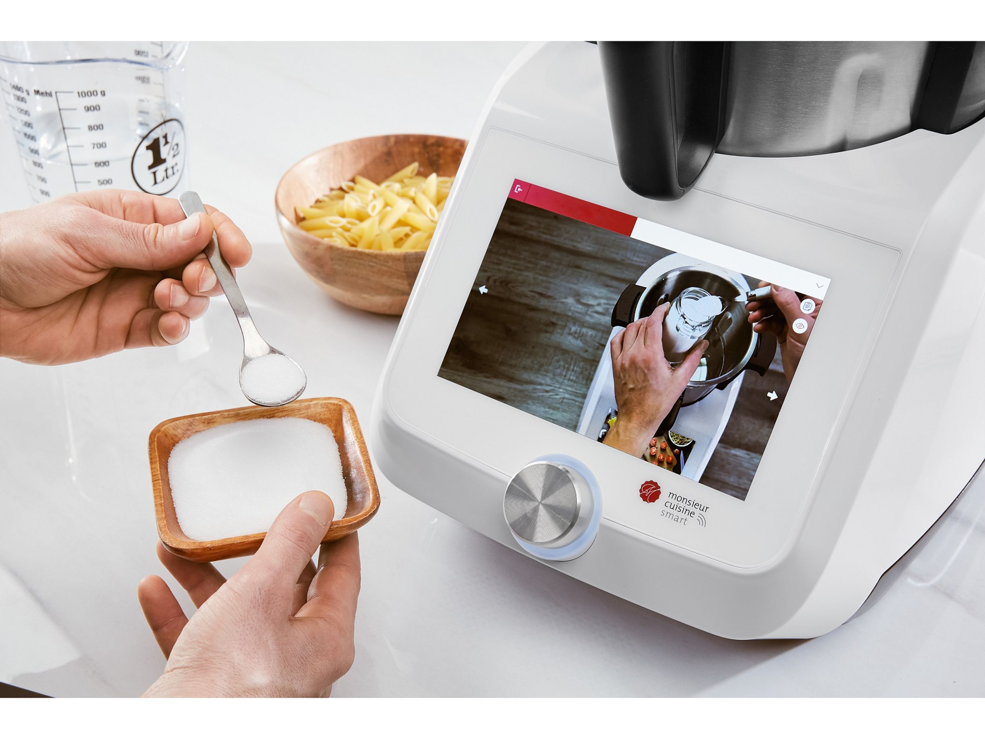 Lidl aprieta a Thermomix: el robot de cocina Monsieur Cuisine Smart vuelve  a estar a la venta