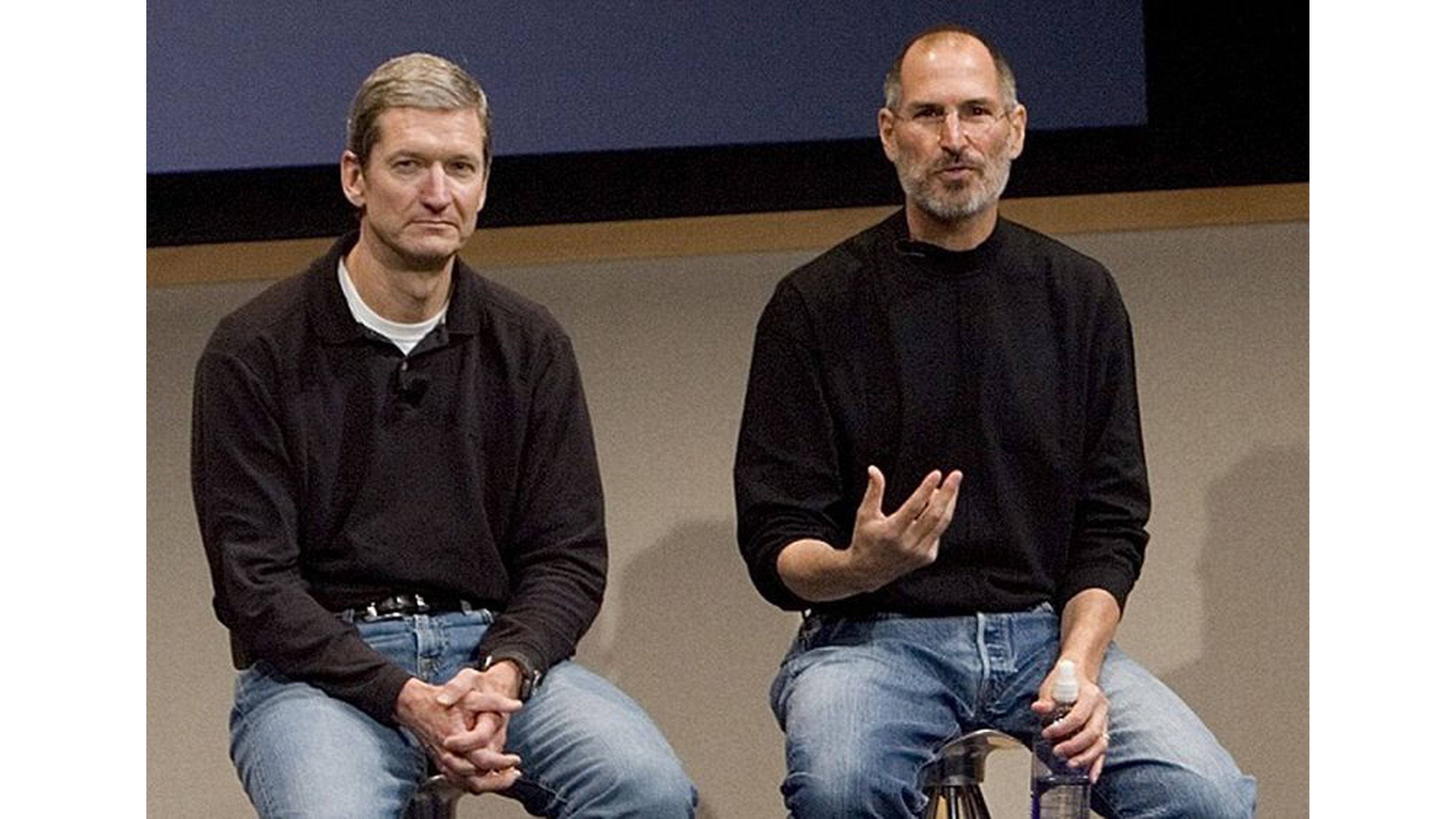 Steve Jobs y Tim Cook